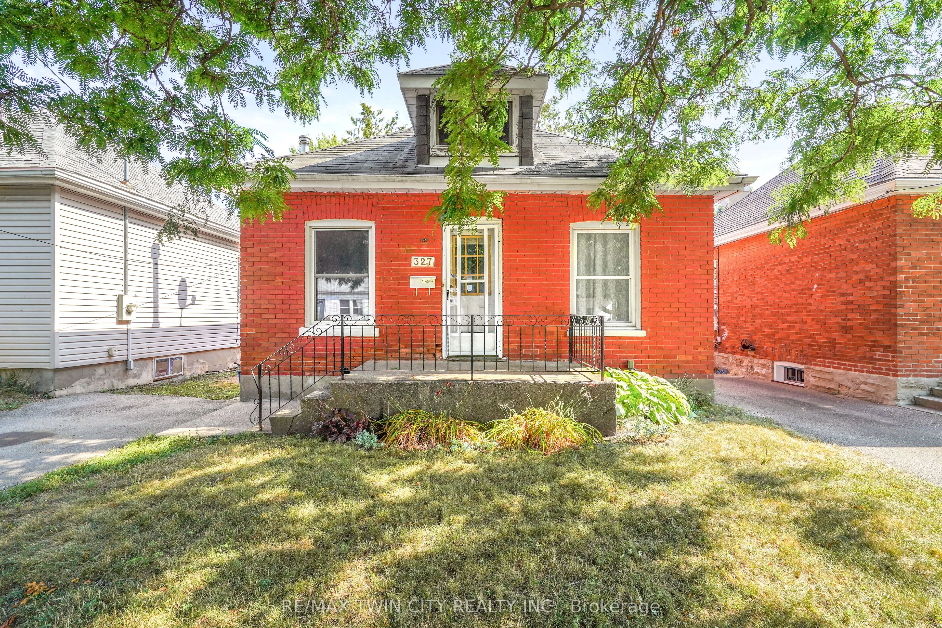 327 Sheridan Street