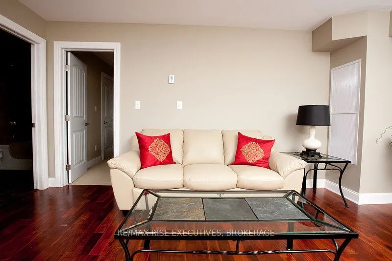 810 Blackburn Mews, #210