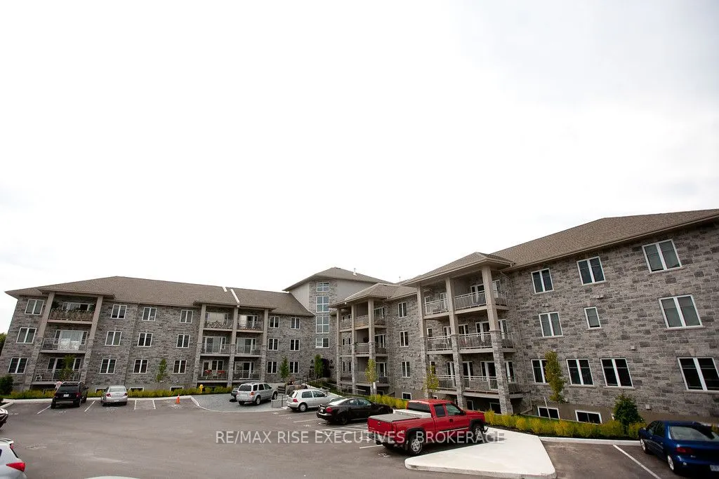 810 Blackburn Mews, #210