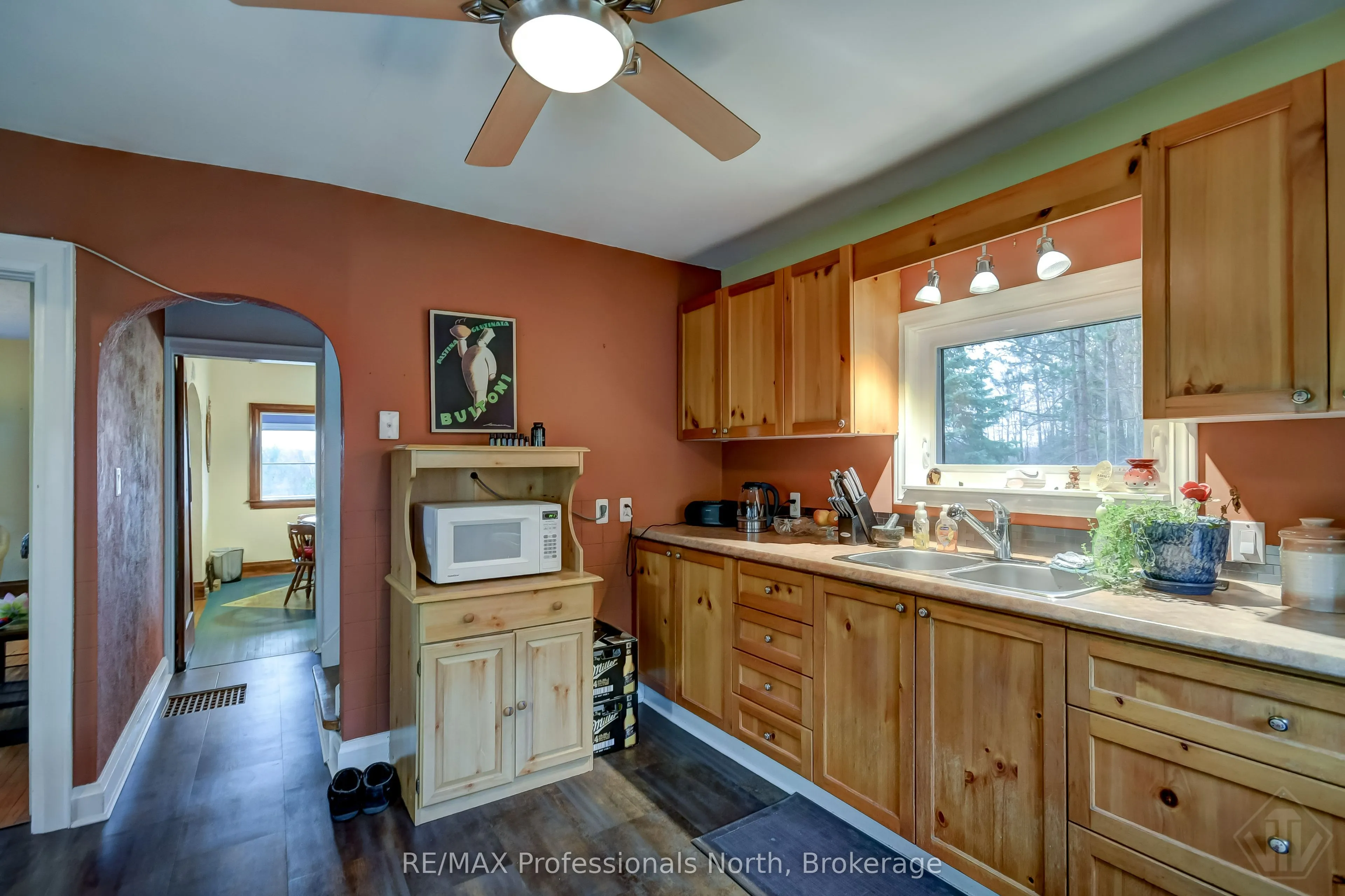 10416 Highway 118