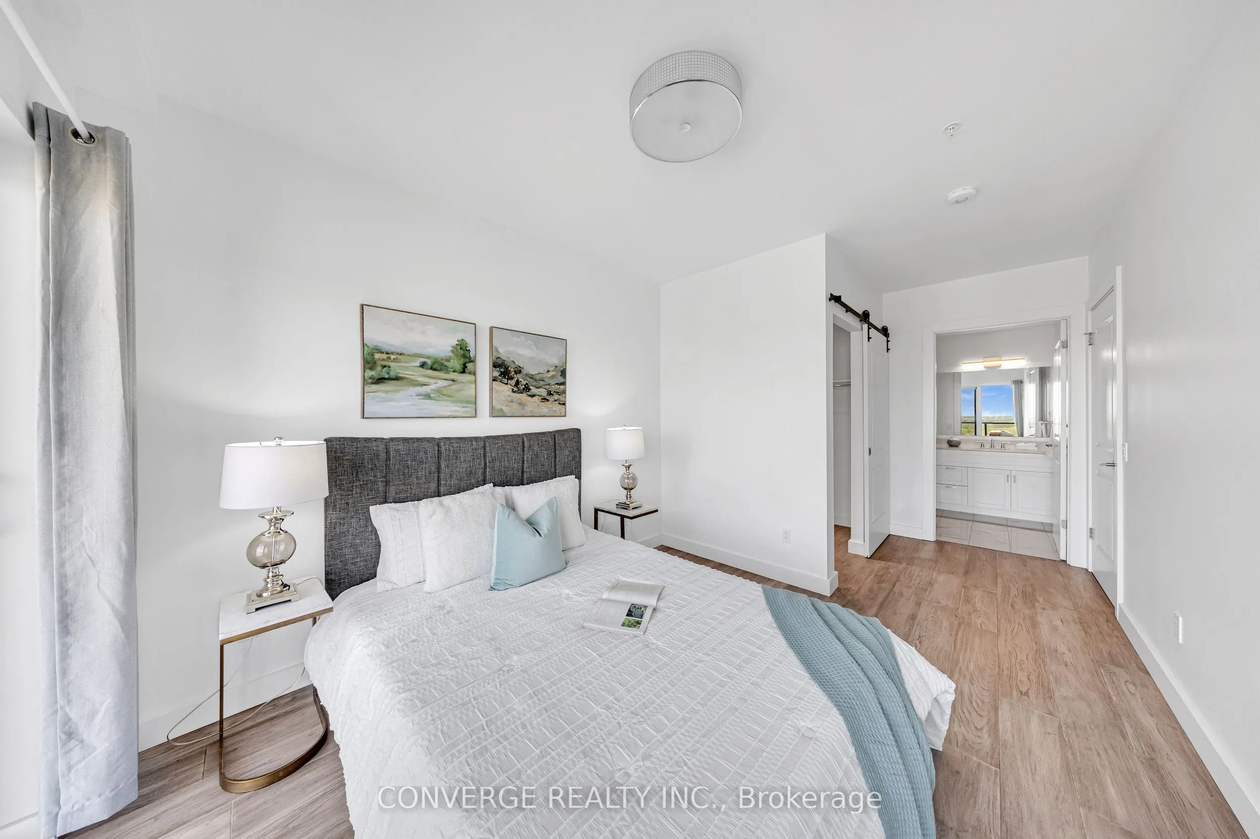 15 Glebe Street, #1903