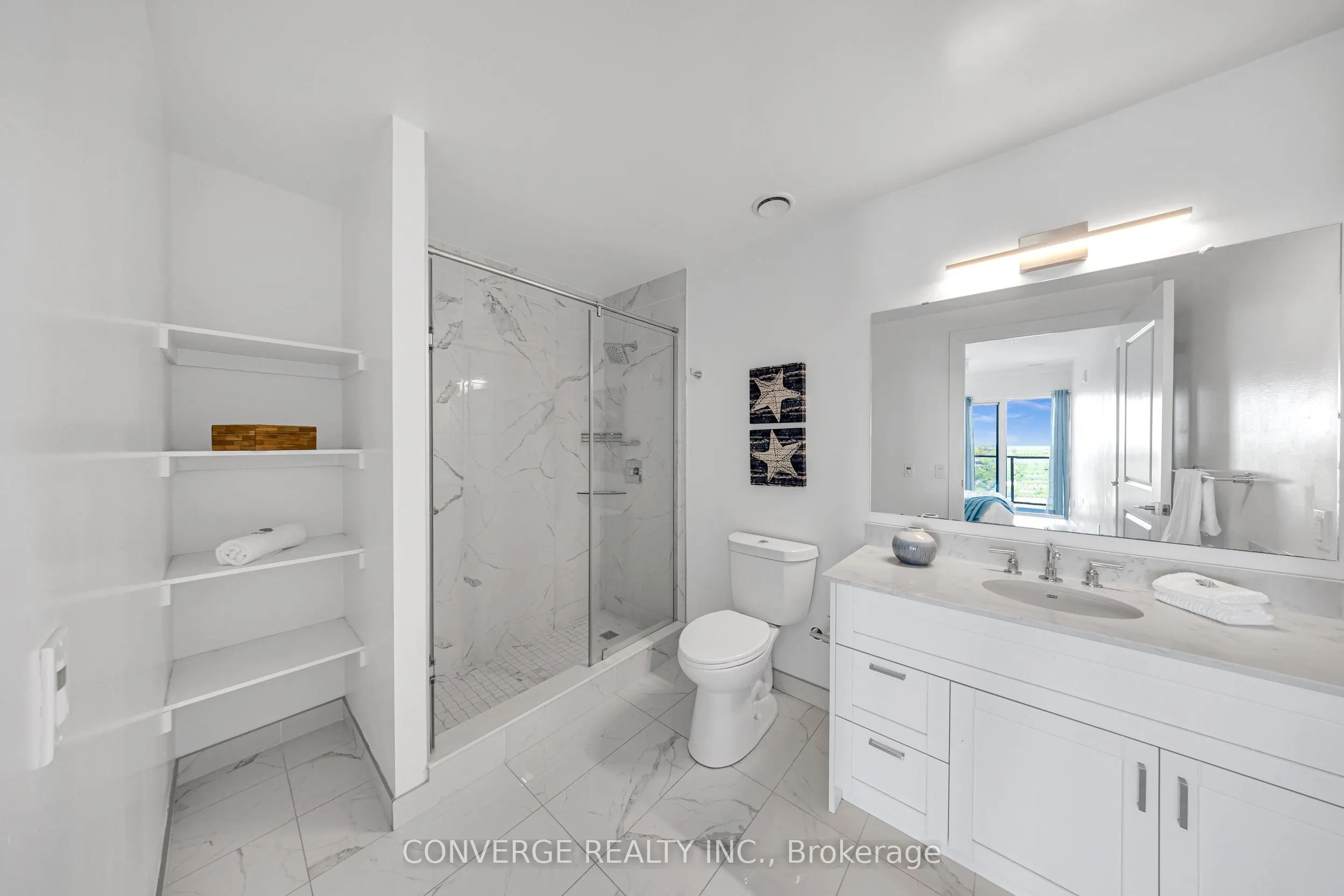 15 Glebe Street, #1903