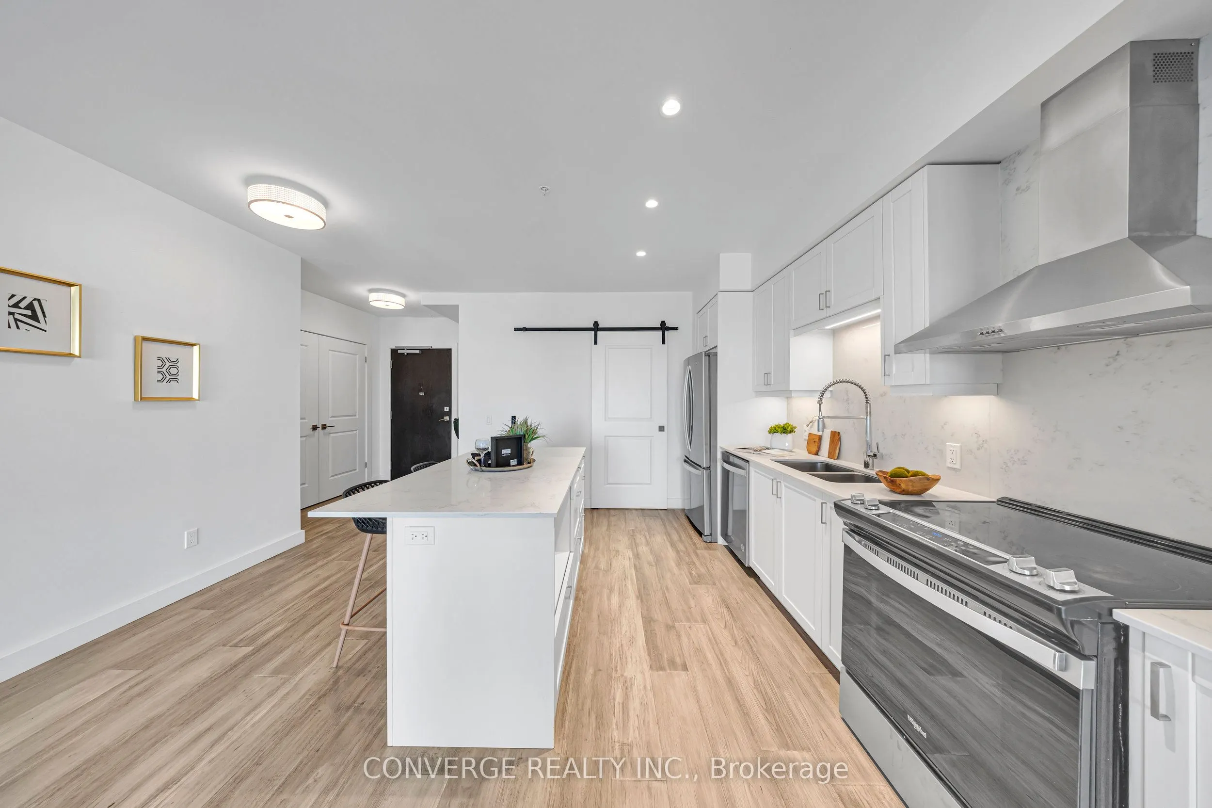 15 Glebe Street, #1903
