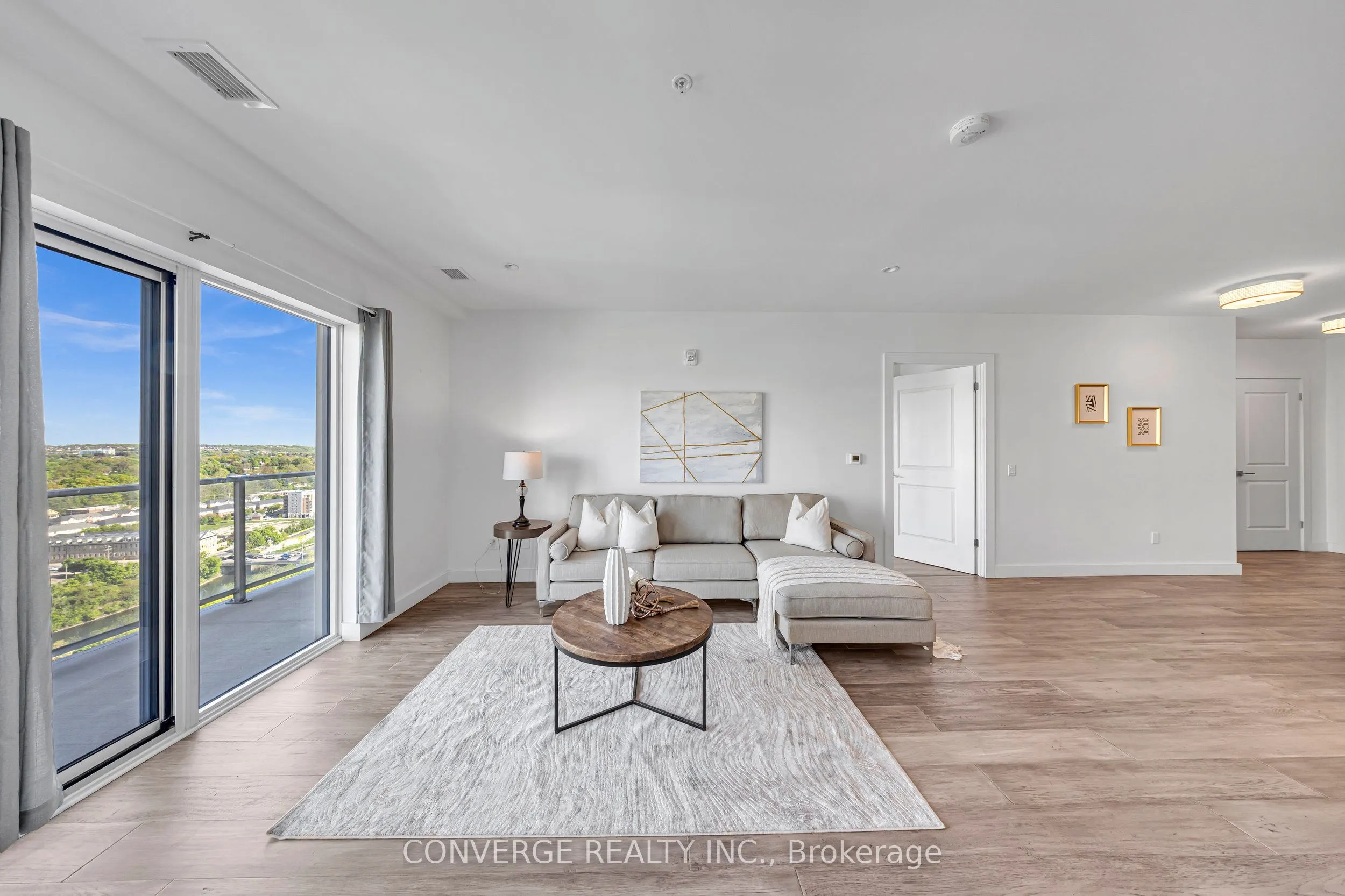 15 Glebe Street, #1903