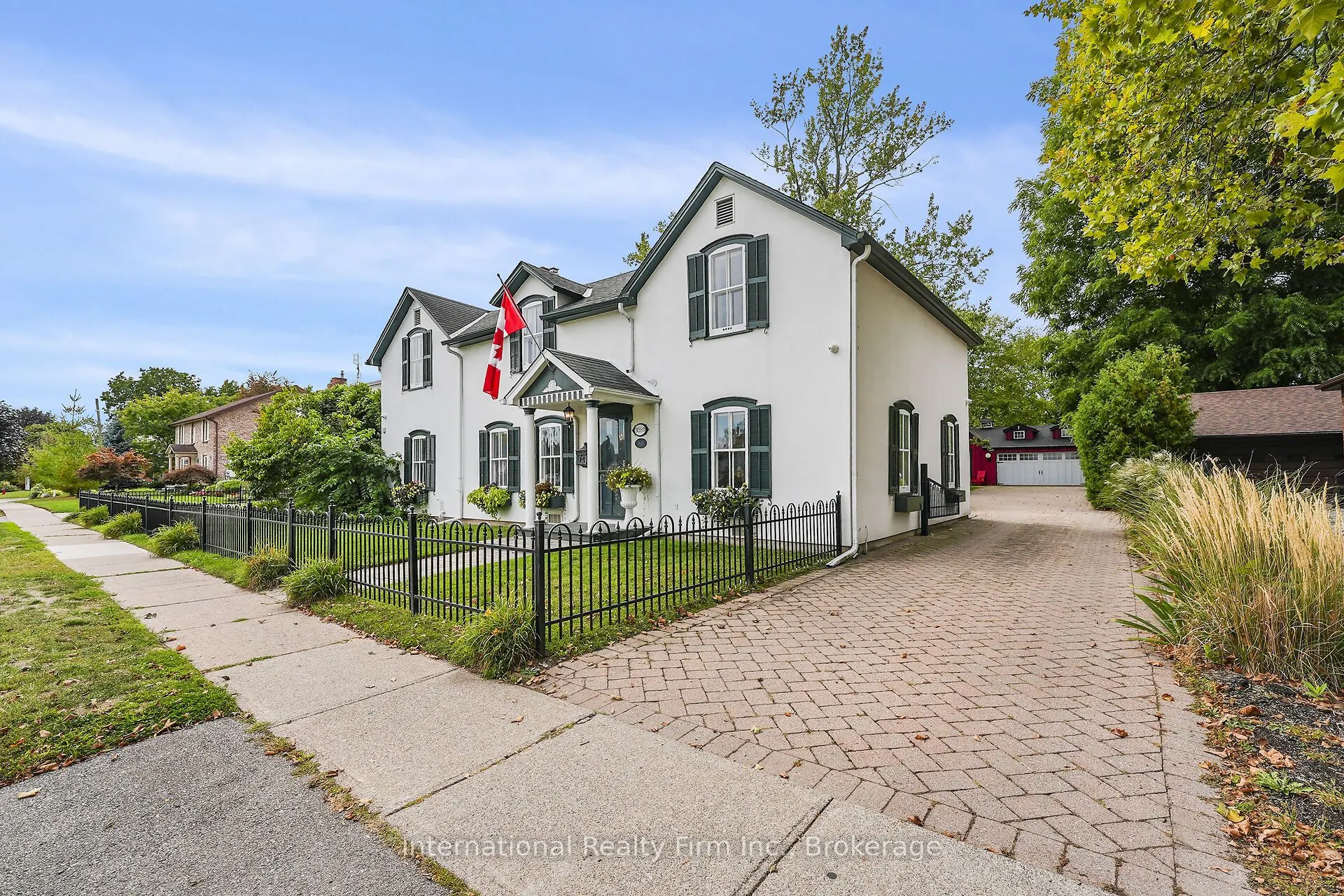 3289 Saint Paul Avenue