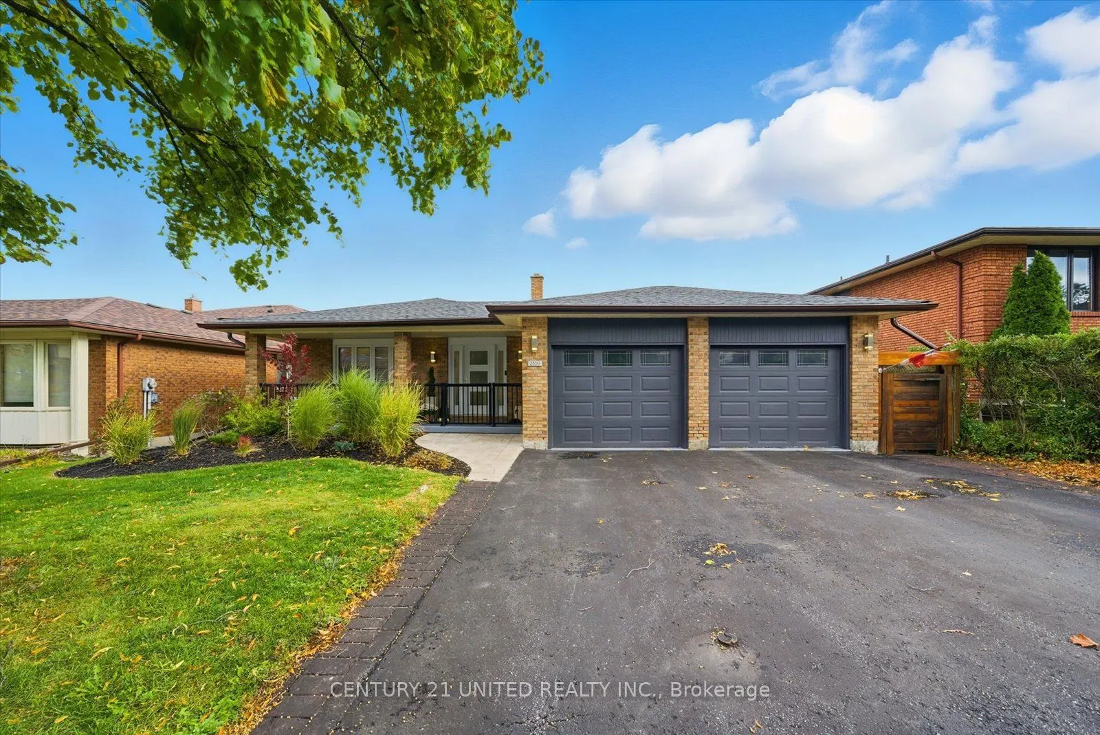 2339 Kawartha Heights Boulevard