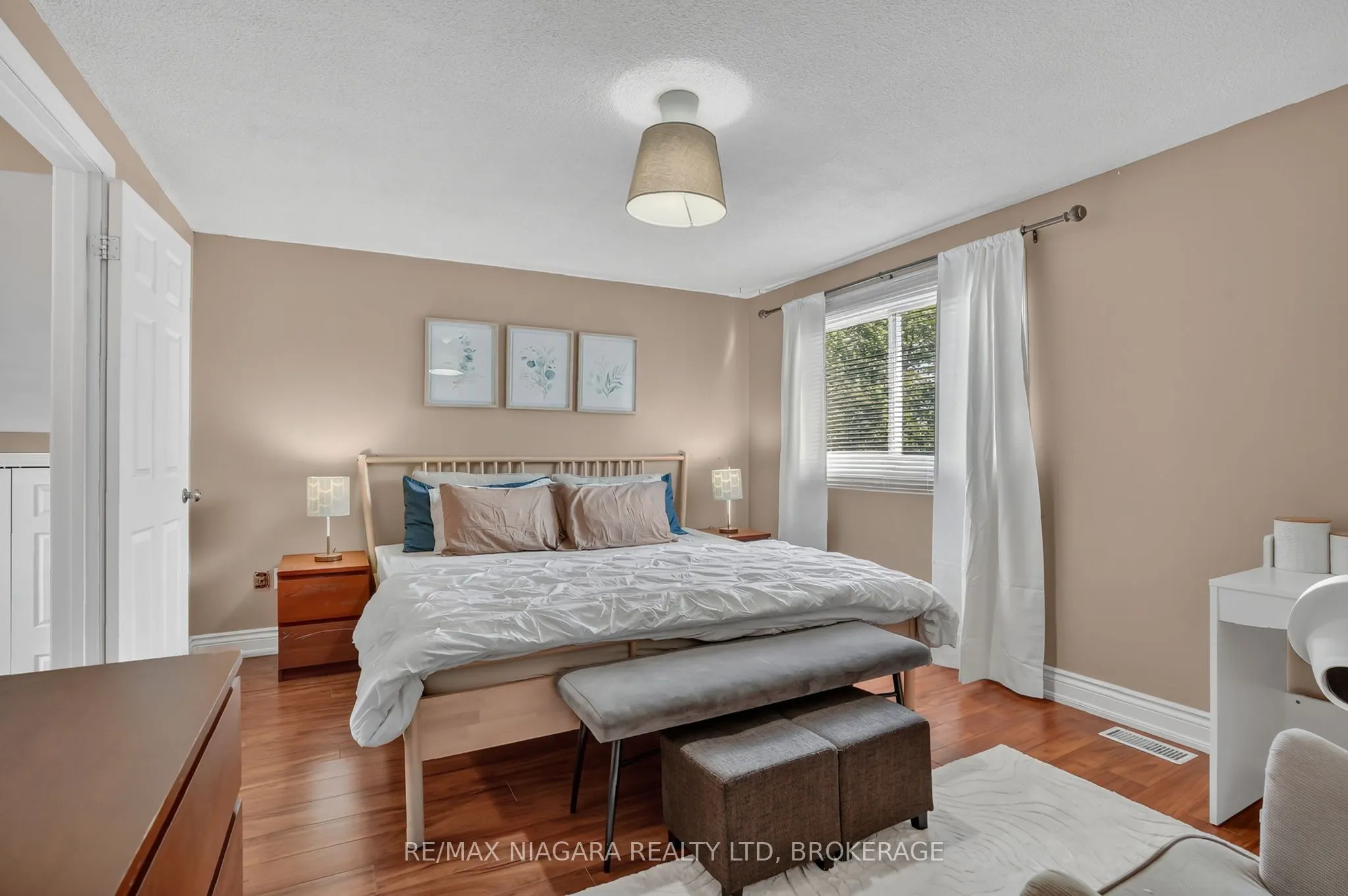 29 BAXTER Crescent