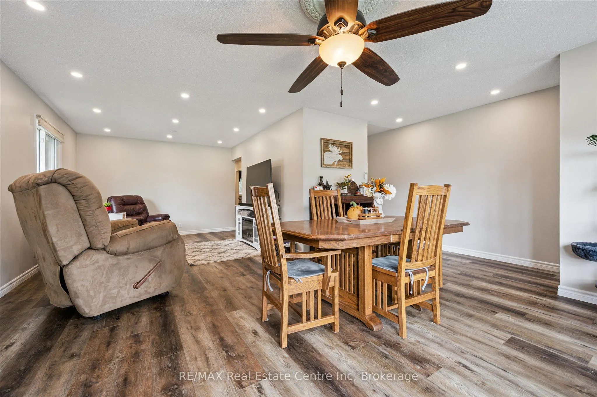 7 Eastview Drive