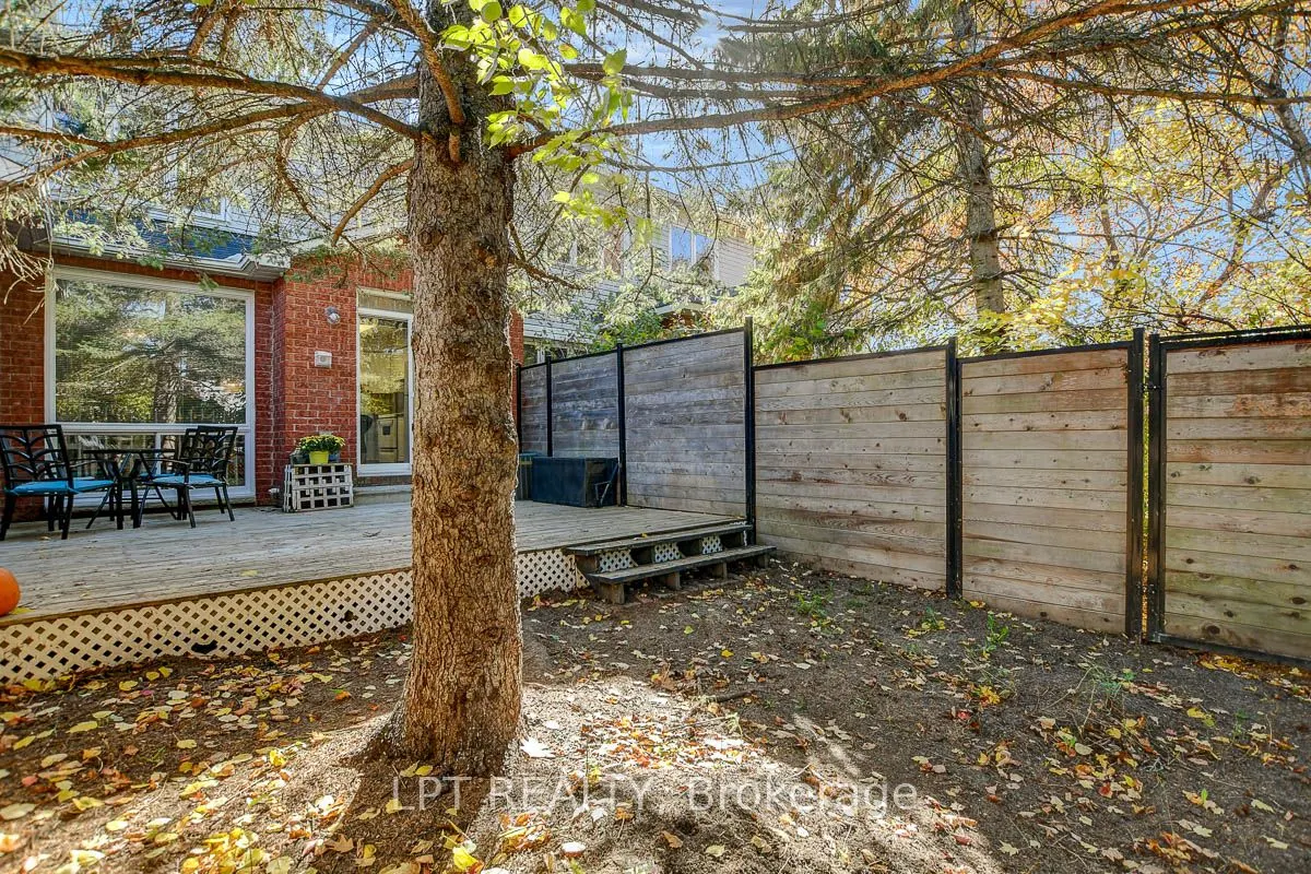 204 Forestglade Crescent