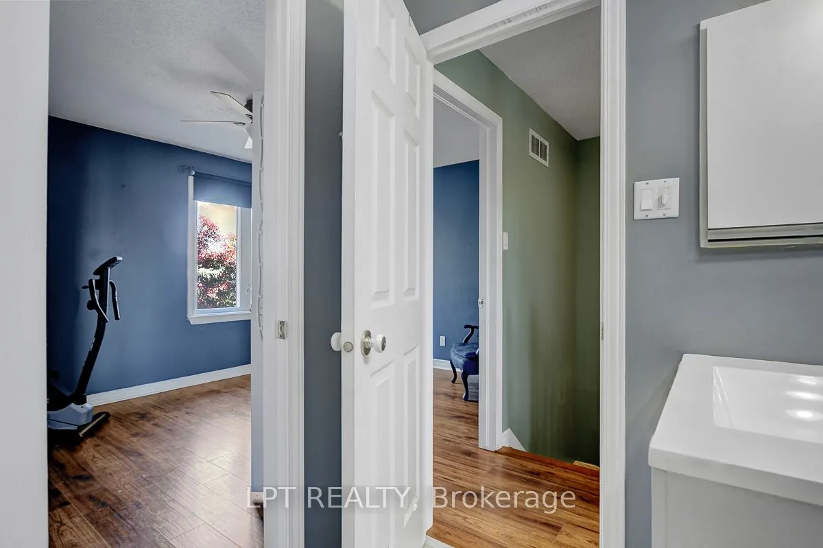204 Forestglade Crescent