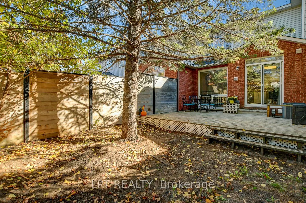 204 Forestglade Crescent