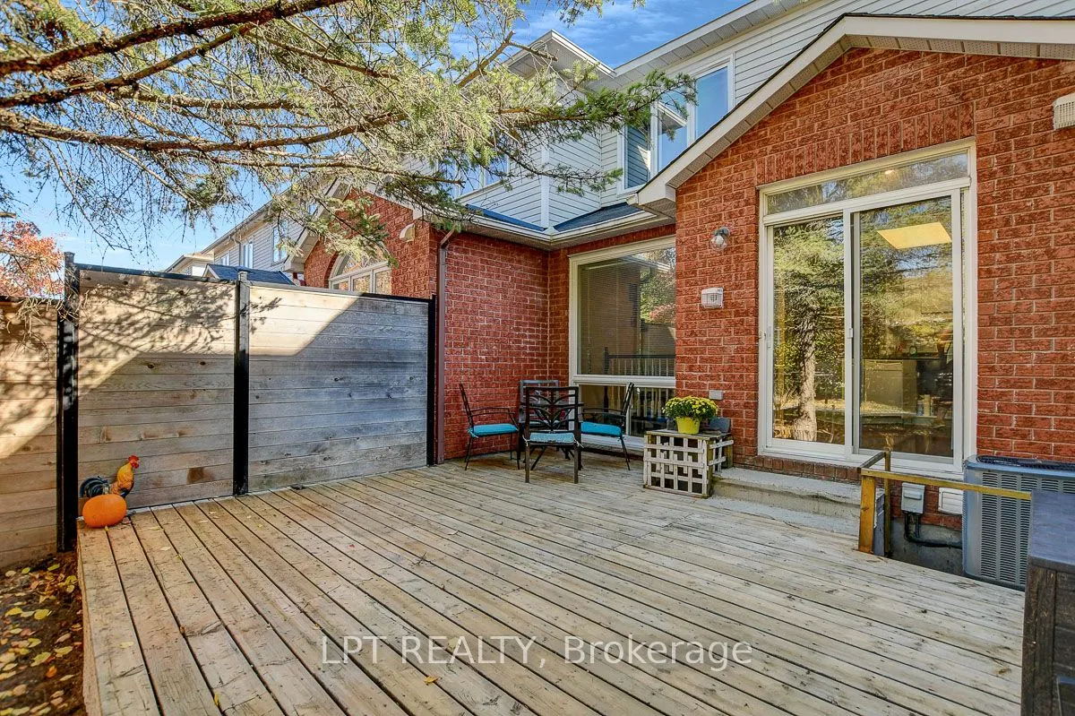 204 Forestglade Crescent