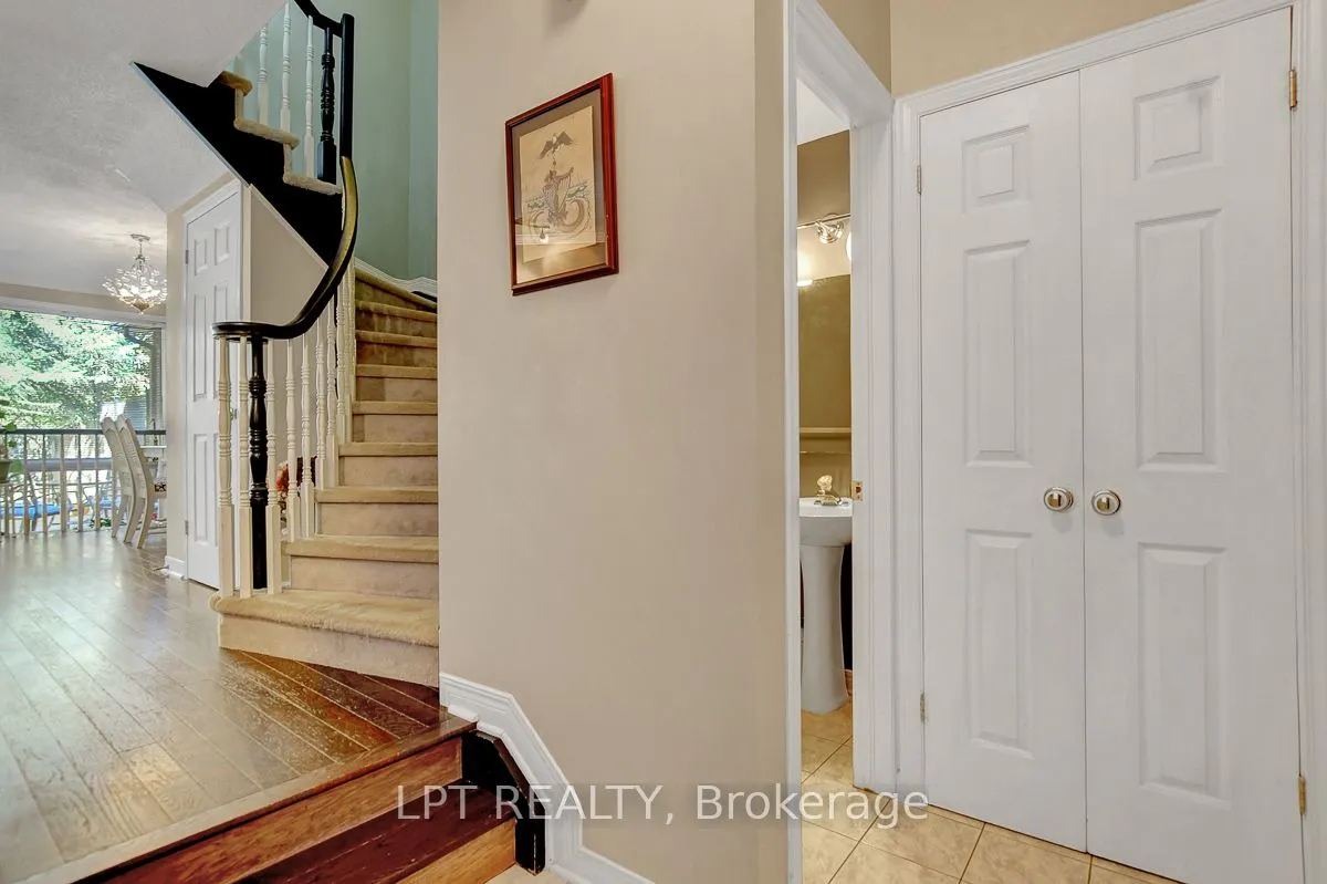 204 Forestglade Crescent
