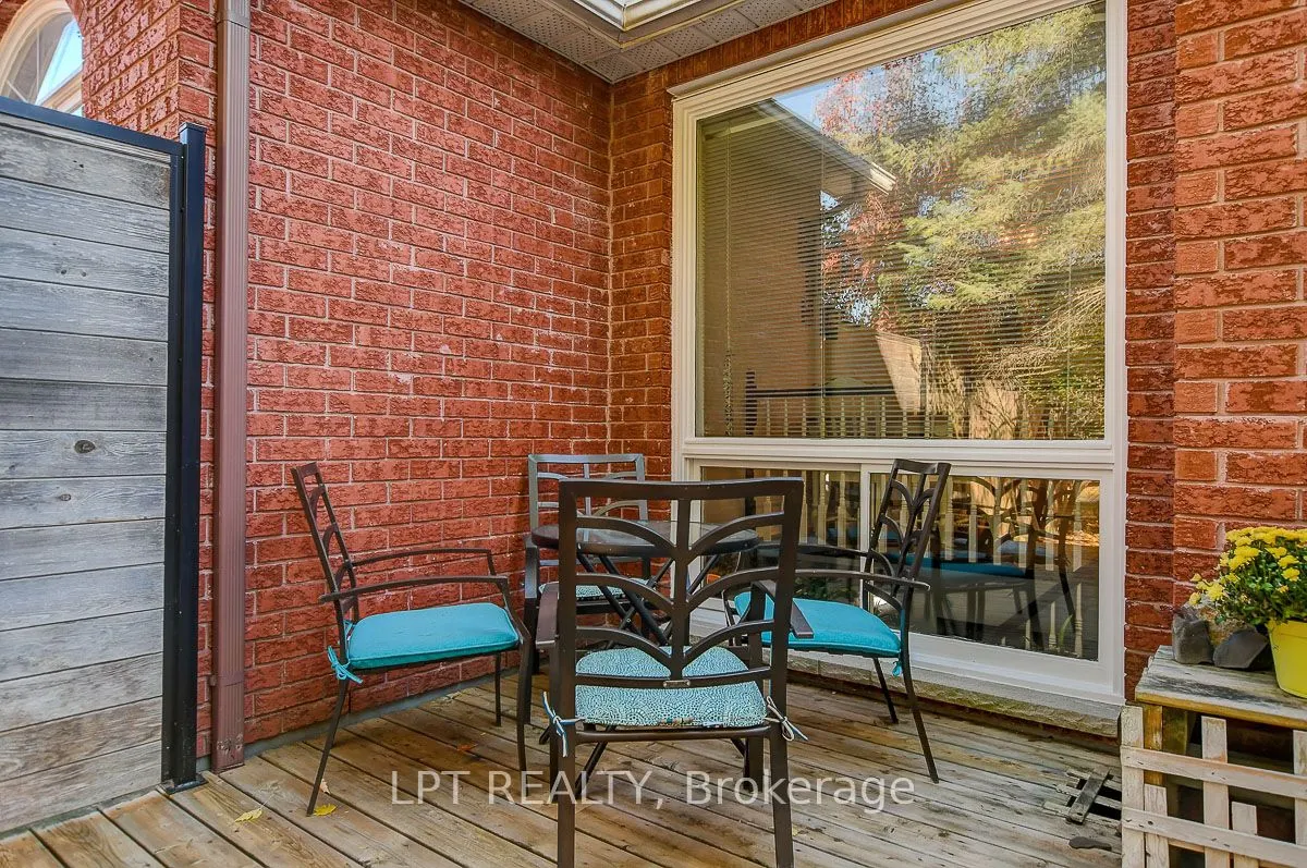 204 Forestglade Crescent