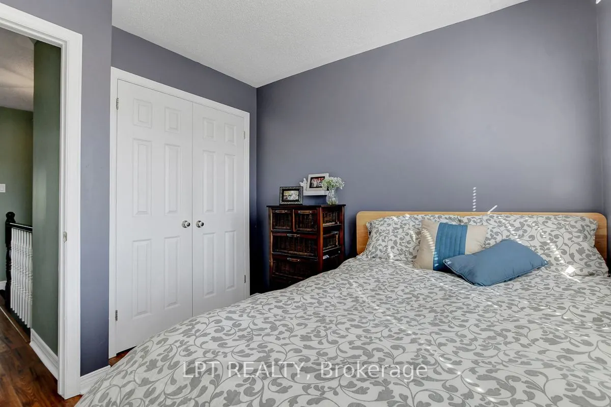 204 Forestglade Crescent