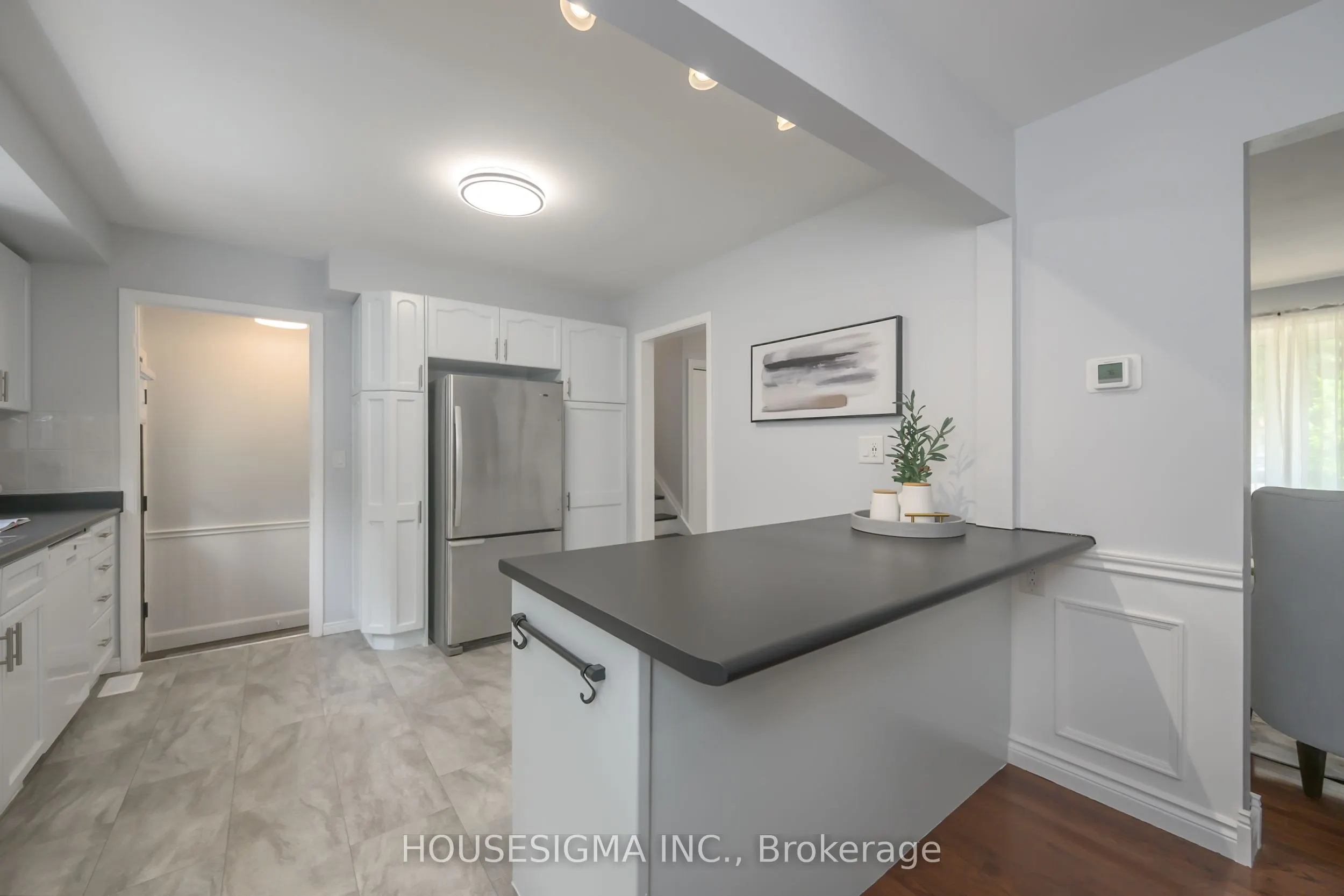 47 Scotchpine Crescent