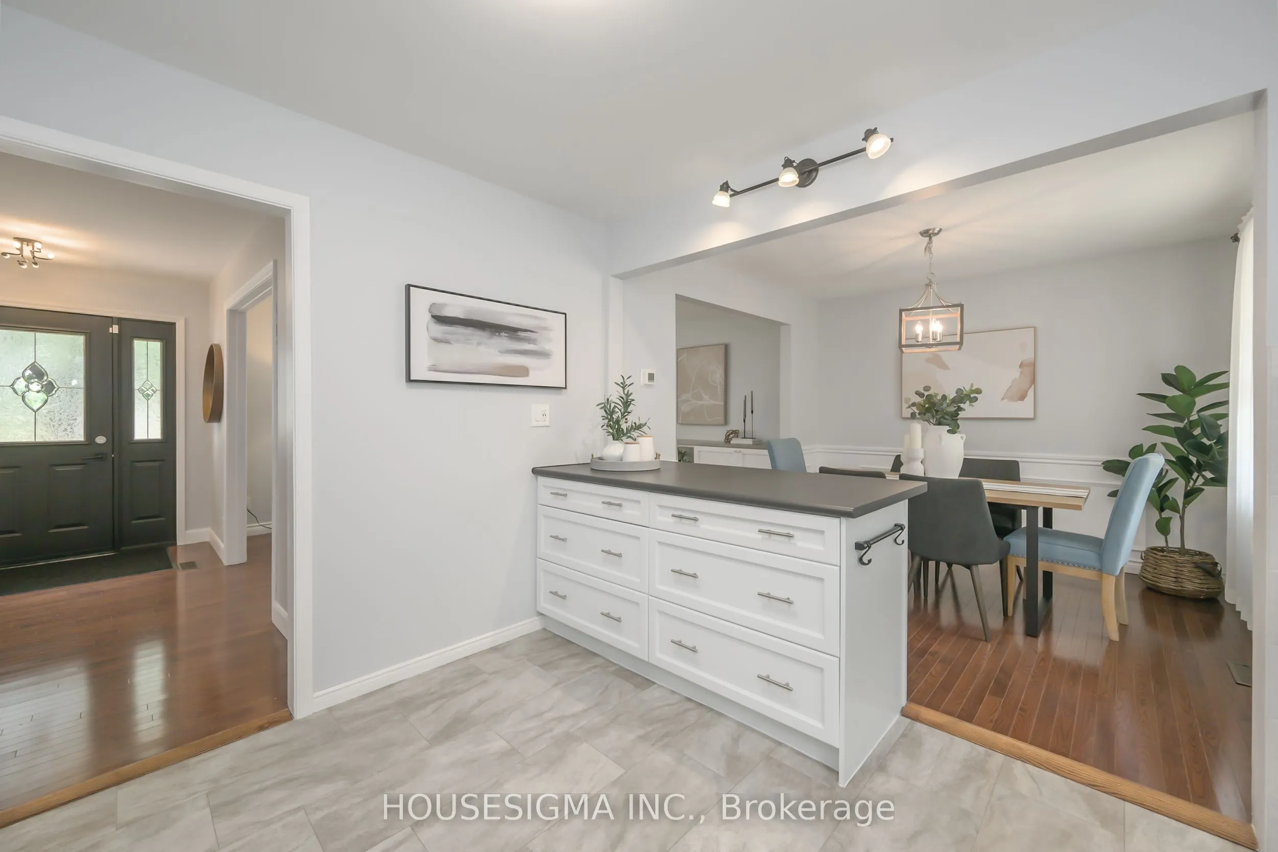 47 Scotchpine Crescent