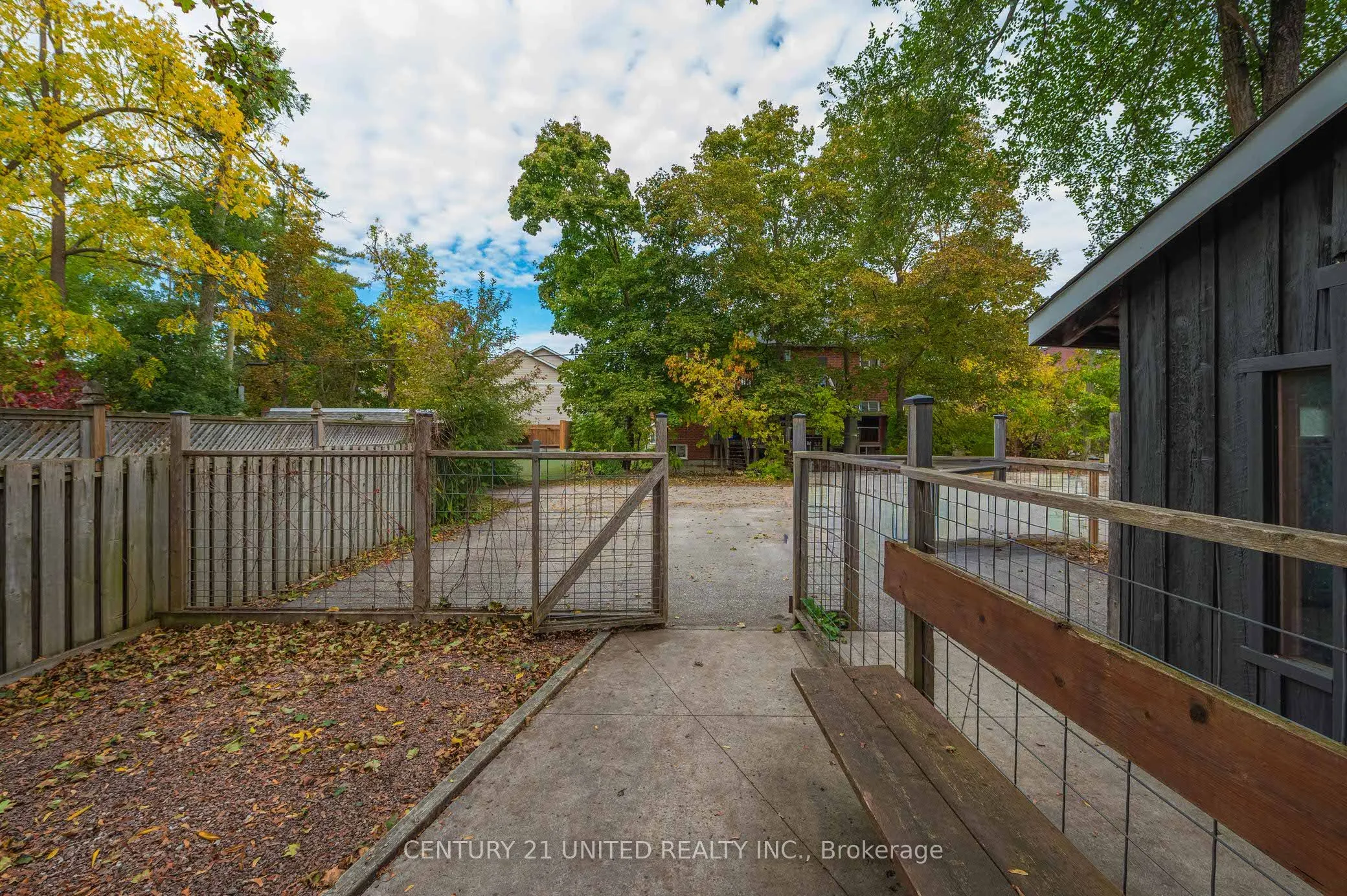 210 Mcdonnel Street