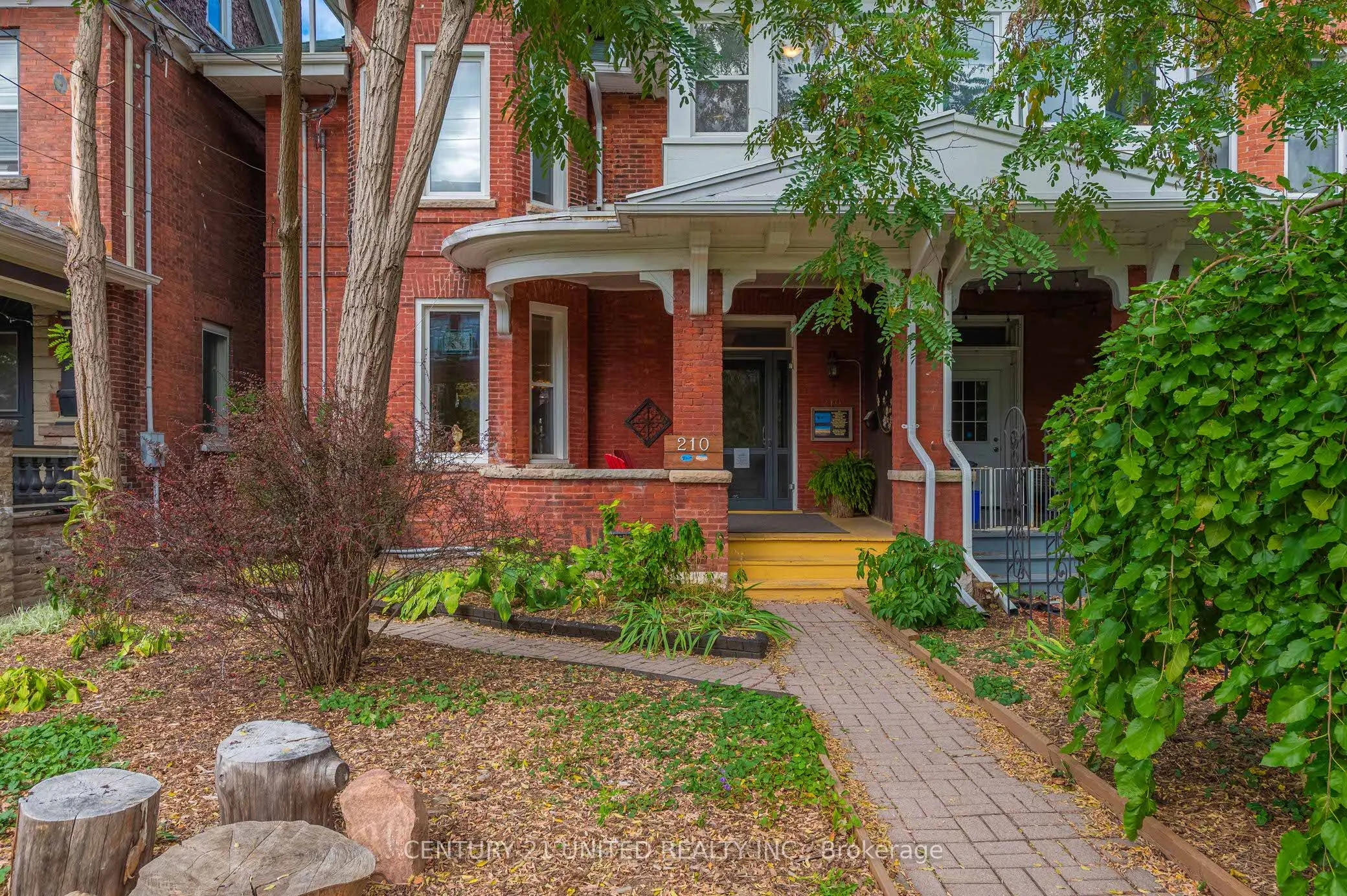 210 Mcdonnel Street