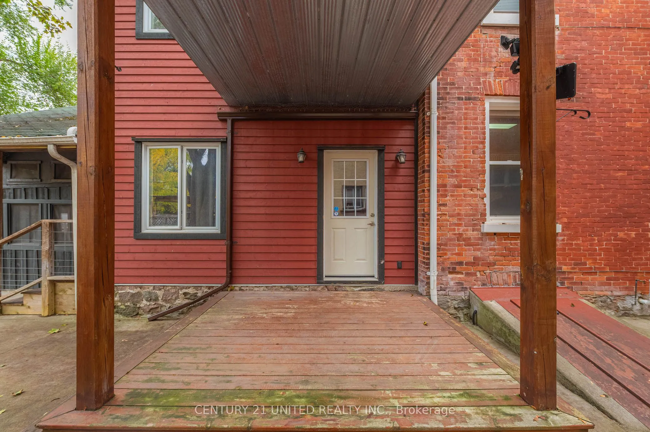 210 Mcdonnel Street