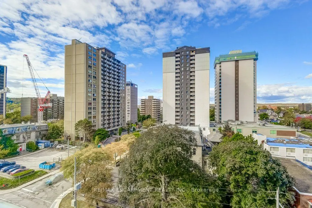 67 CAROLINE Street, #9D