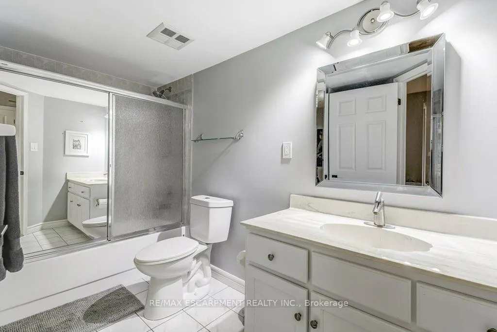 67 CAROLINE Street, #9D
