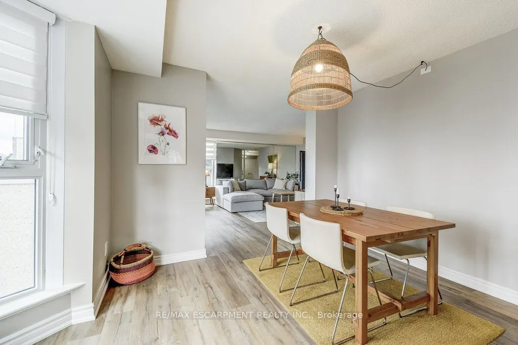 67 CAROLINE Street, #9D