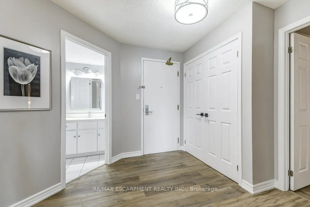 67 CAROLINE Street, #9D