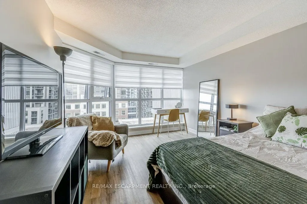 67 CAROLINE Street, #9D