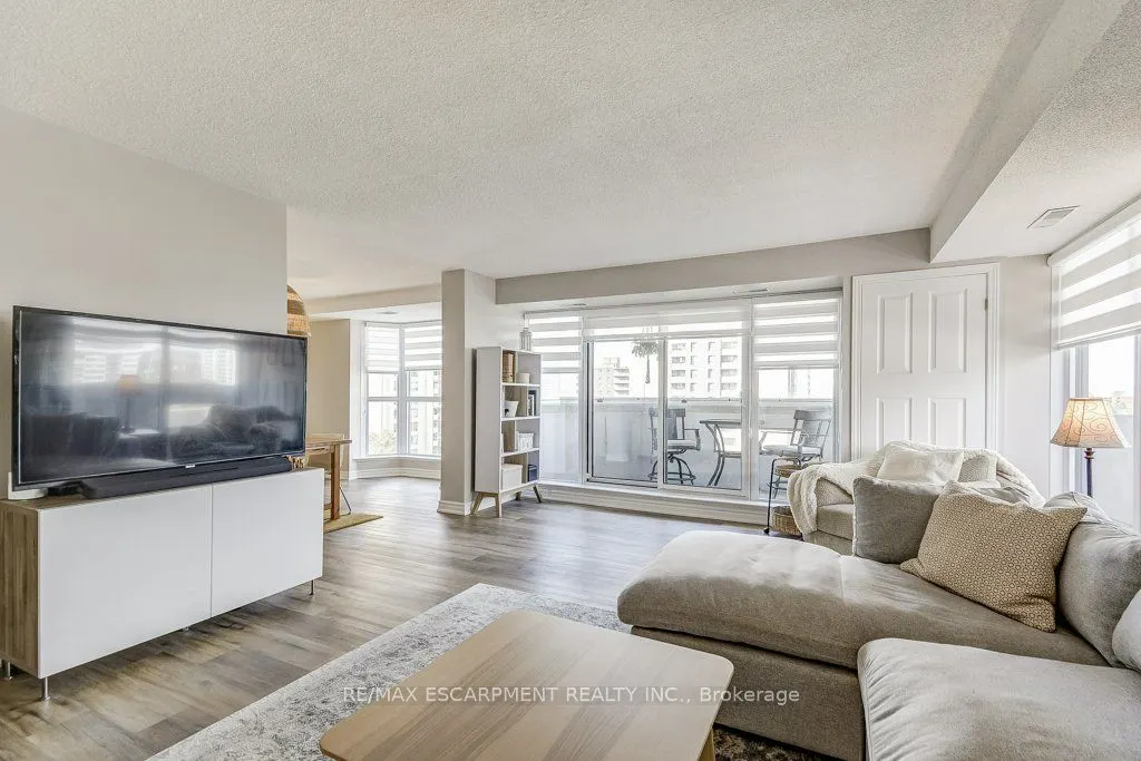 67 CAROLINE Street, #9D