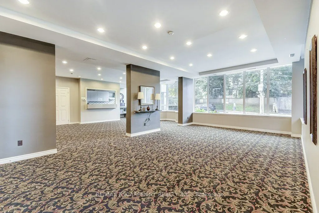 67 CAROLINE Street, #9D