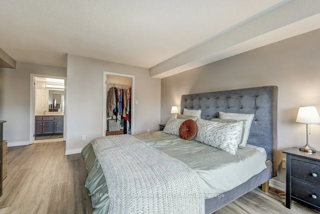 67 CAROLINE Street, #9D
