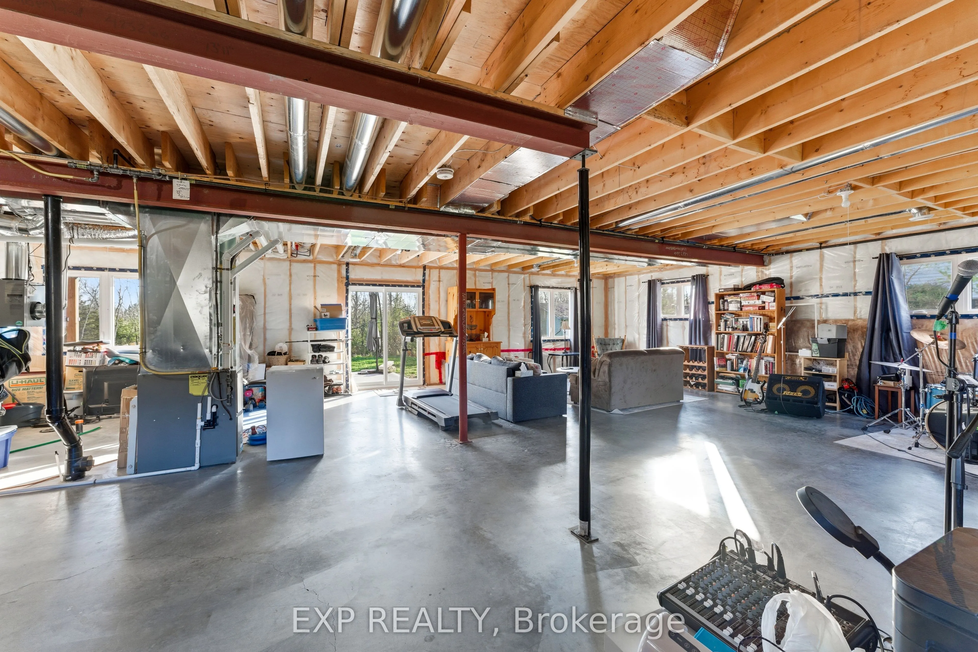 167 Bernard Long Road