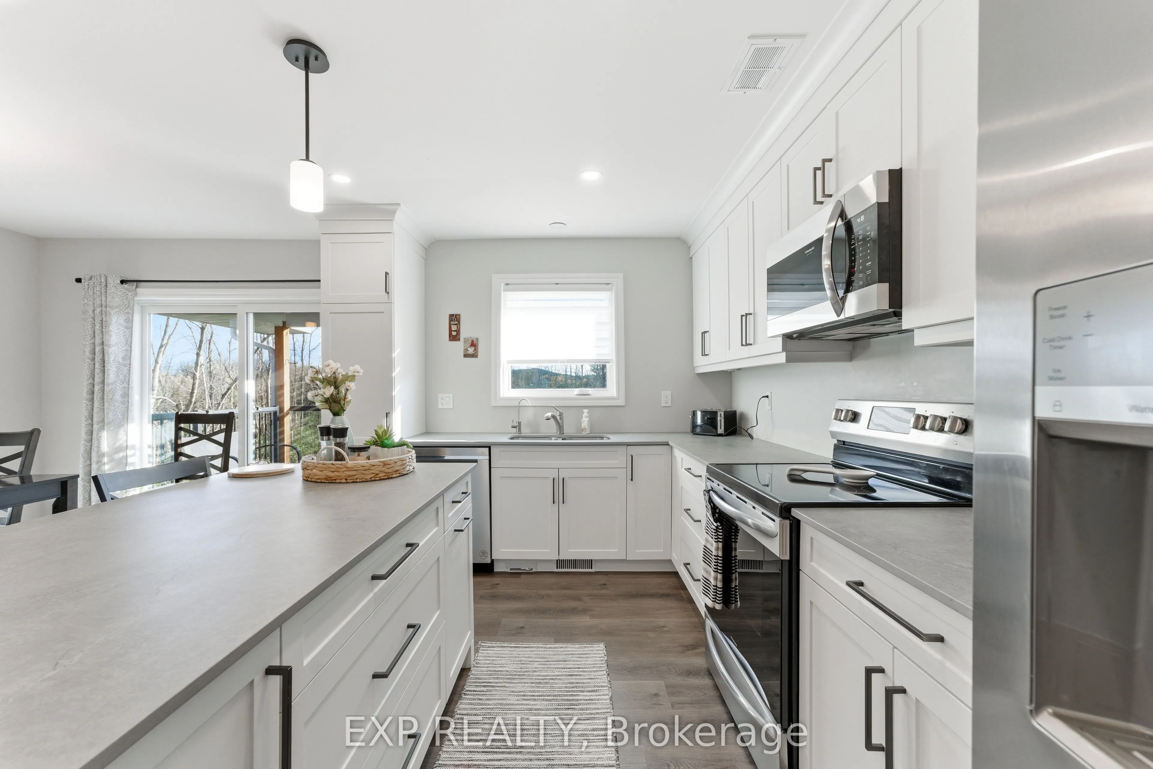 167 Bernard Long Road