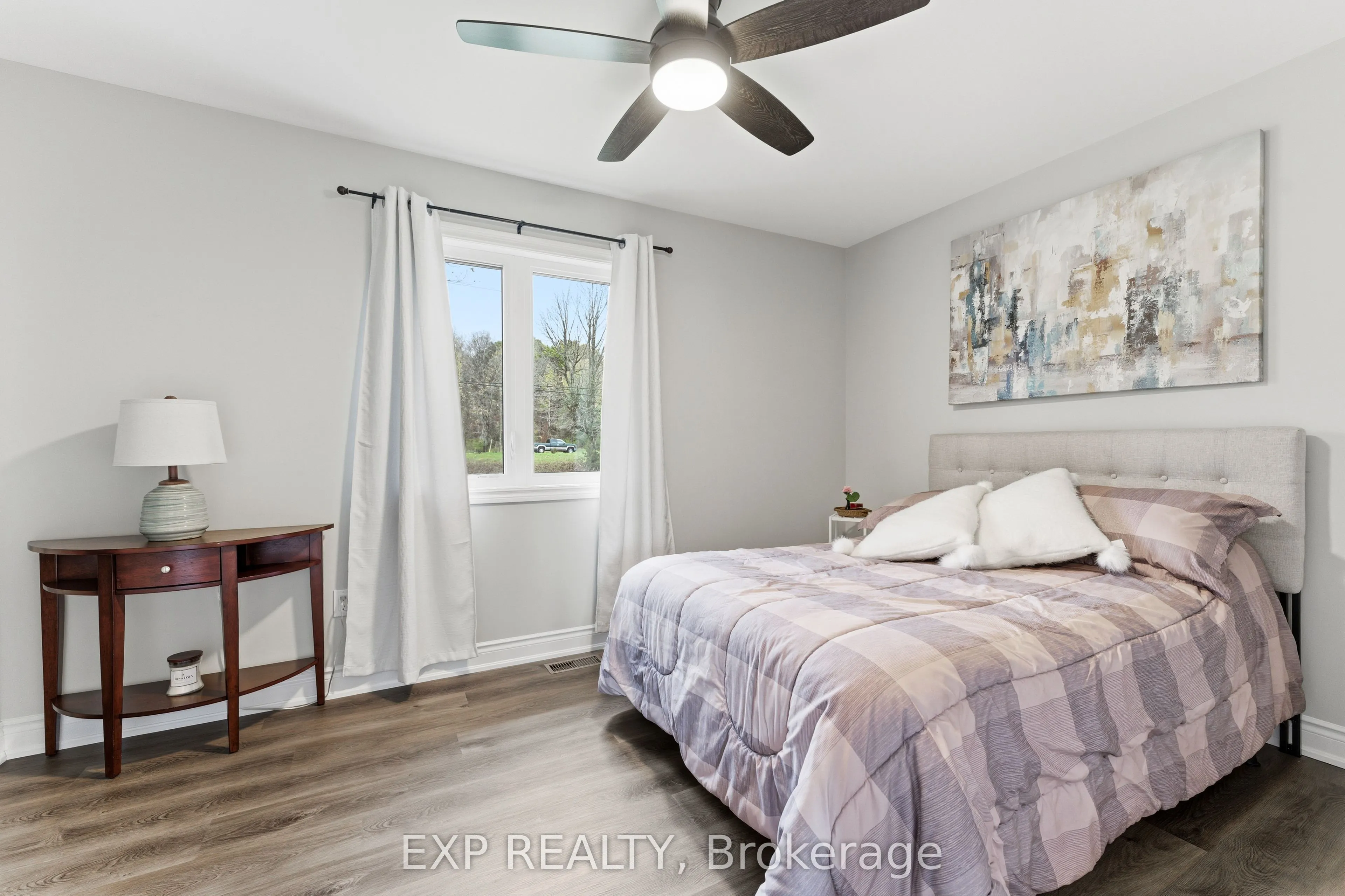 167 Bernard Long Road