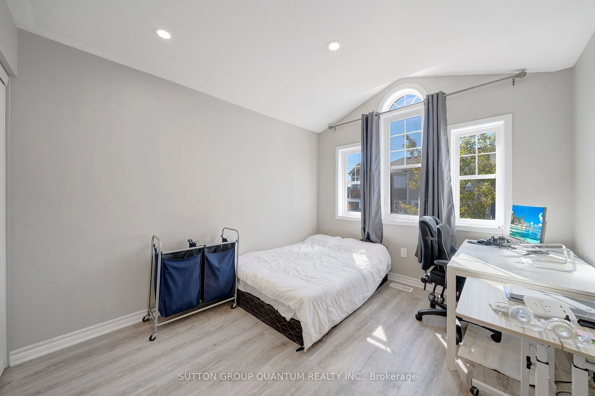 230 Avonsyde Boulevard, #38