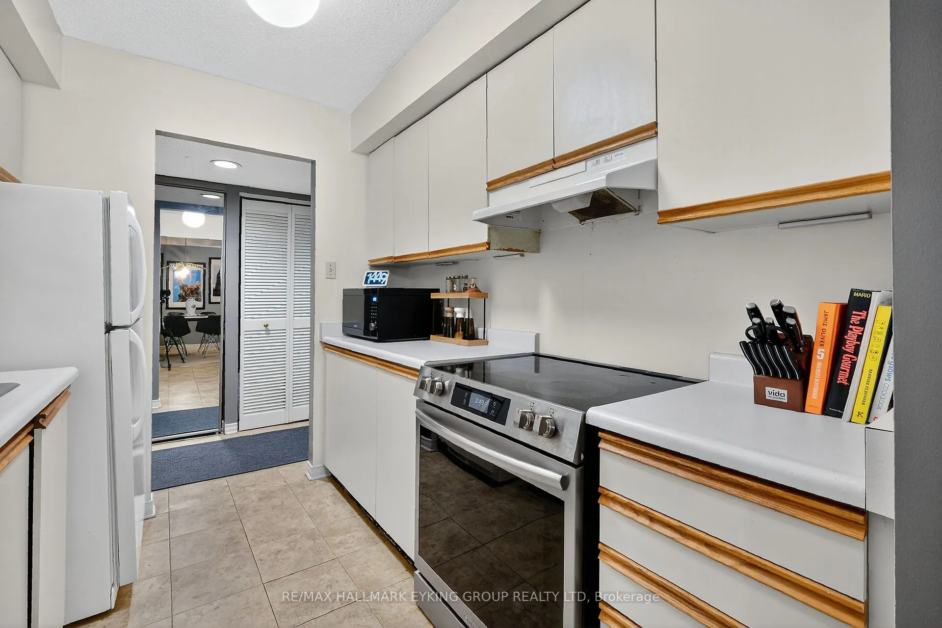 199 Kent Street, #1006