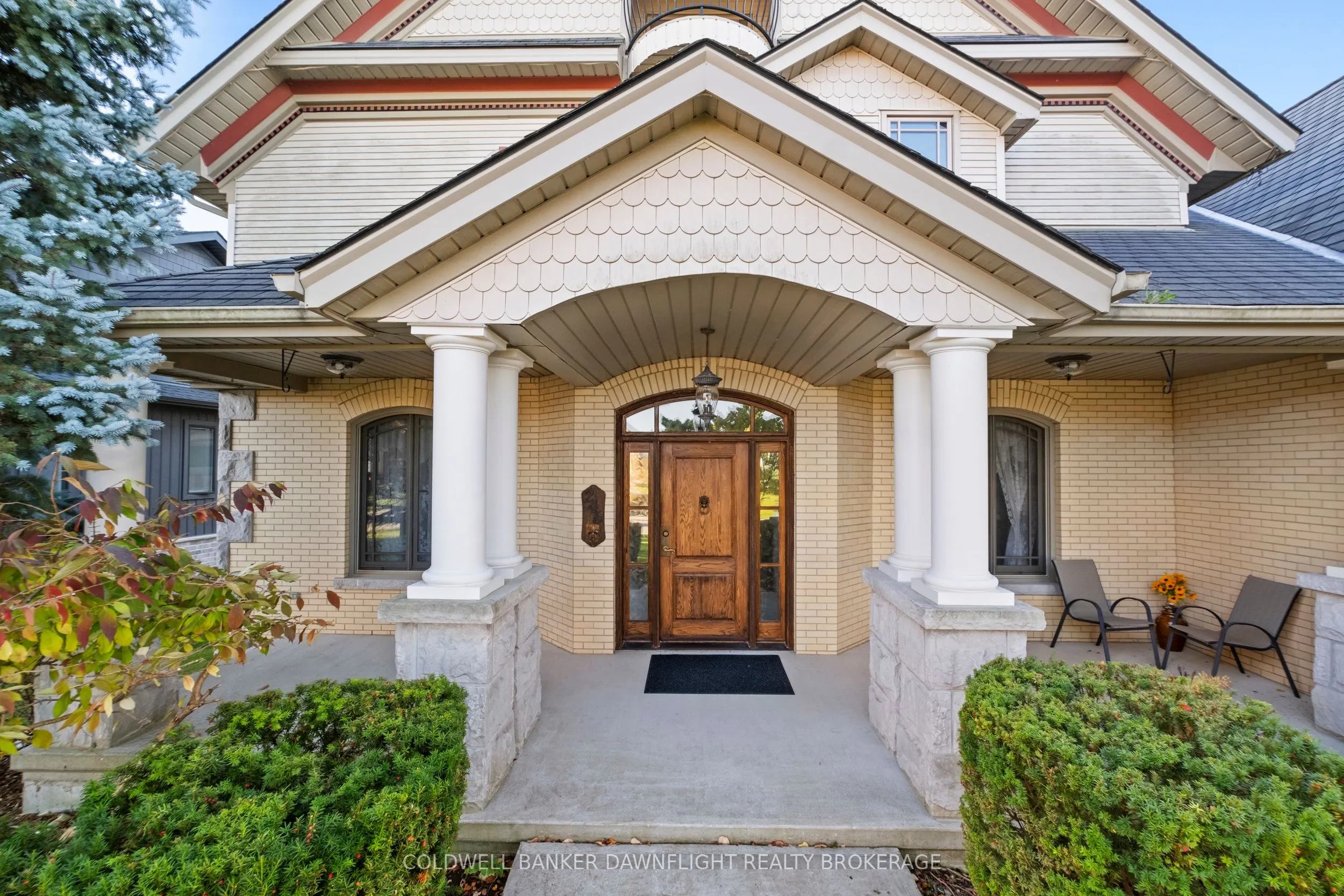 246 HAZELTON Lane