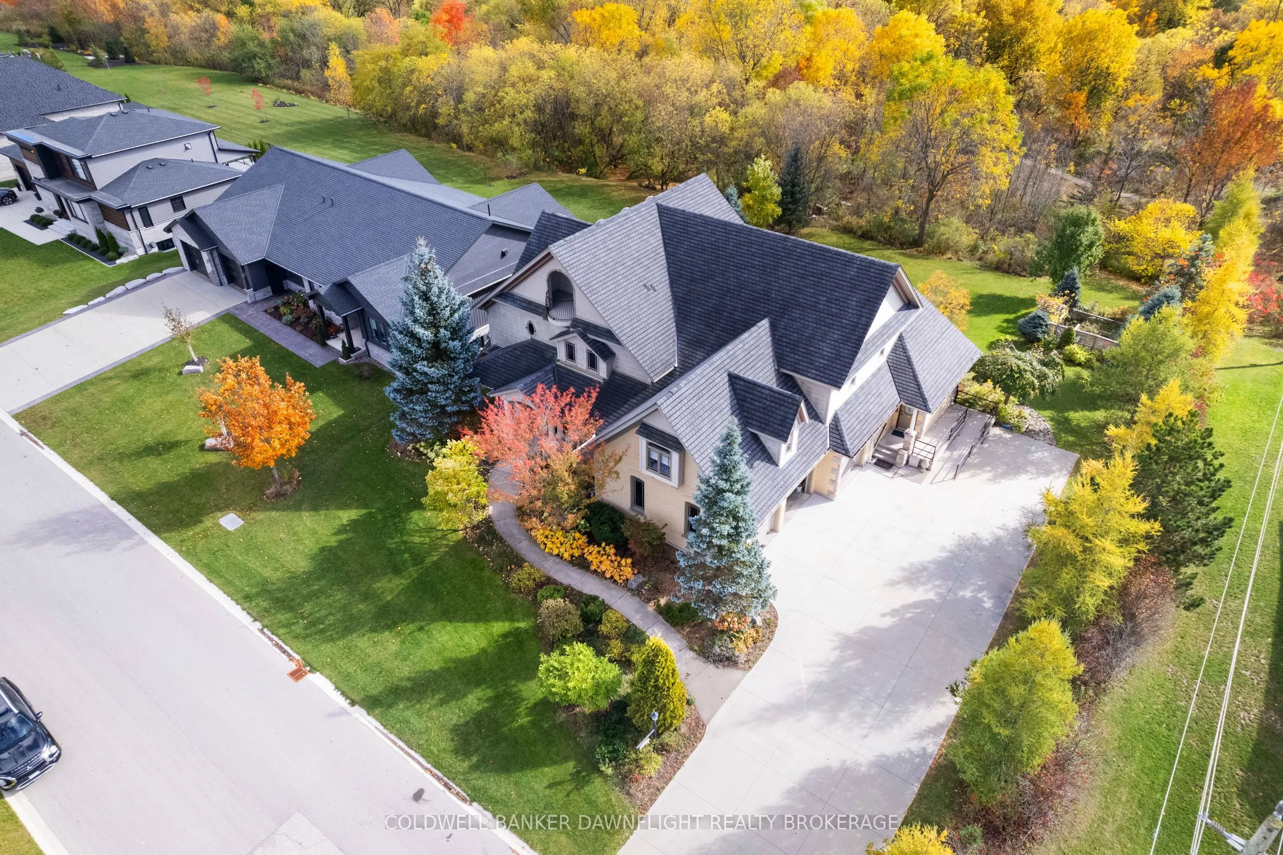246 HAZELTON Lane