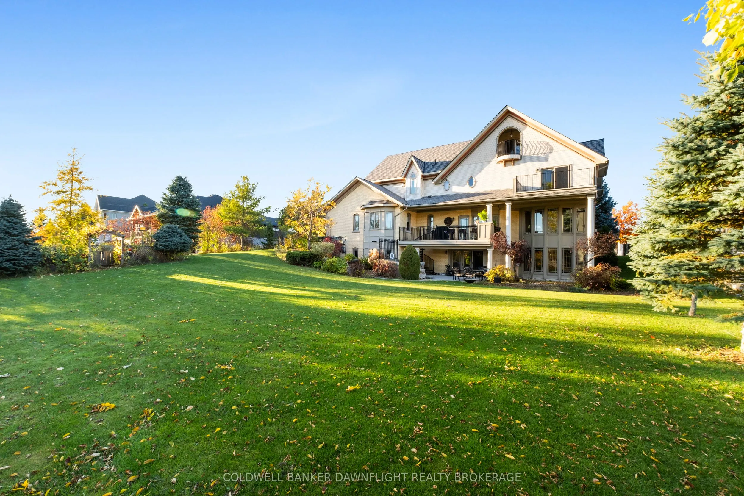 246 HAZELTON Lane
