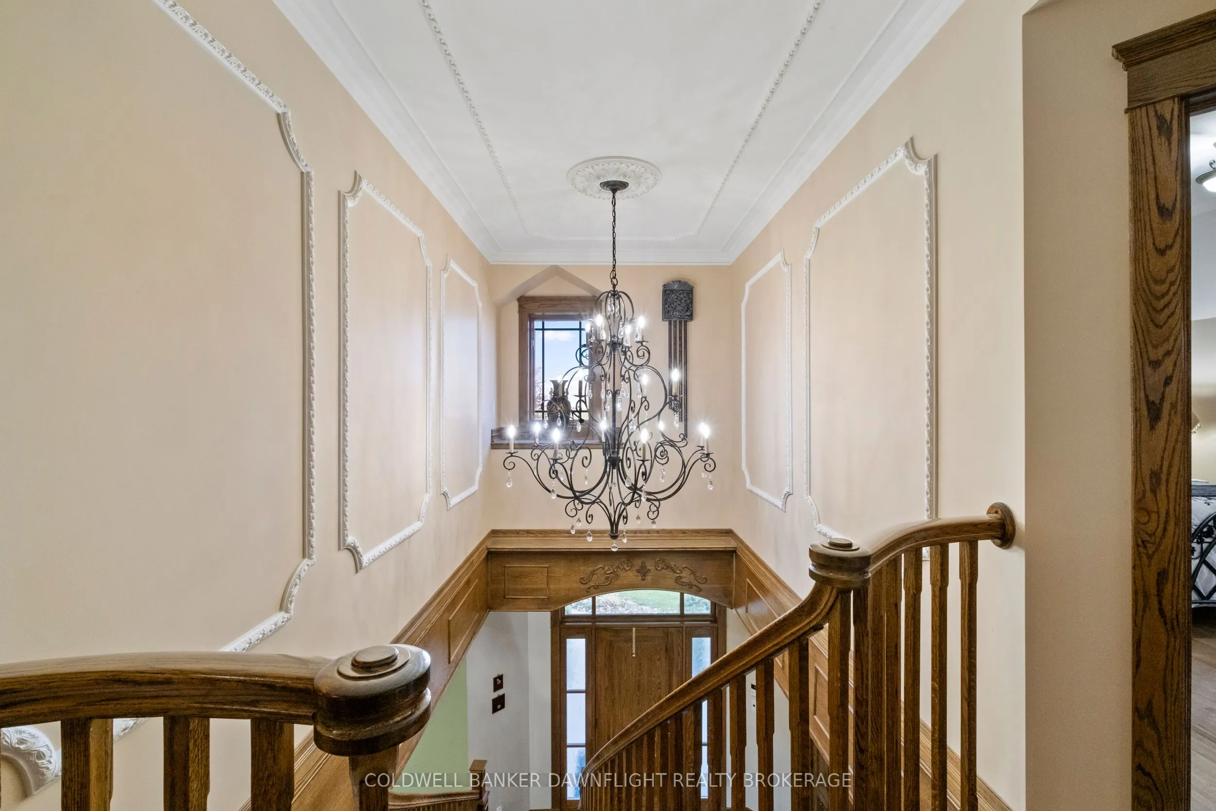 246 HAZELTON Lane