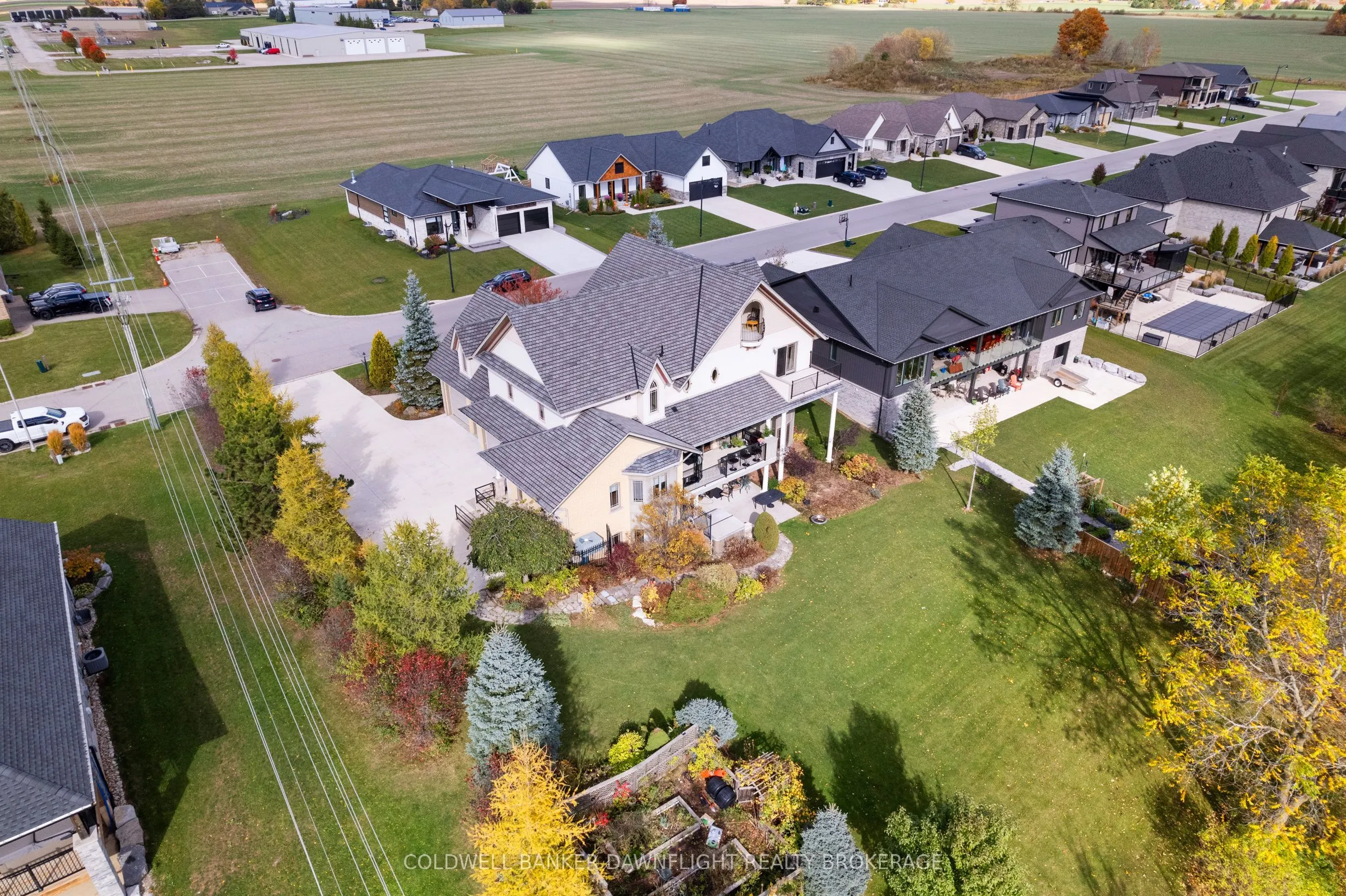 246 HAZELTON Lane