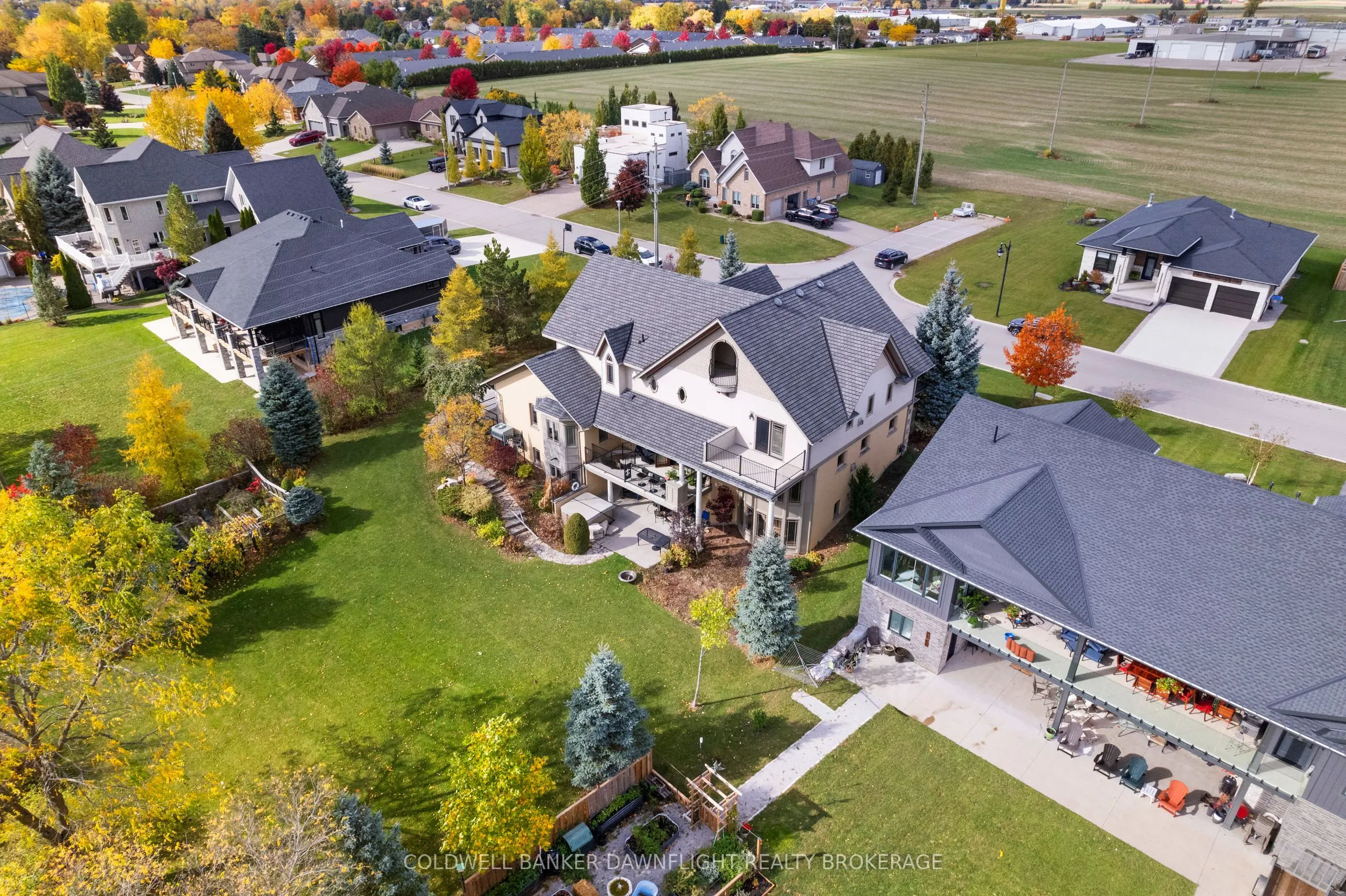 246 HAZELTON Lane