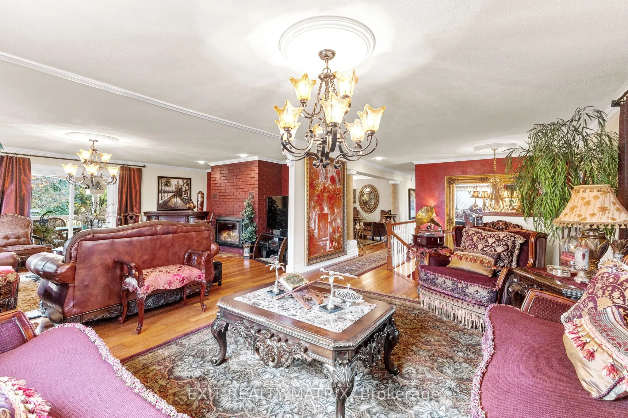 1100 Moffatt Drive