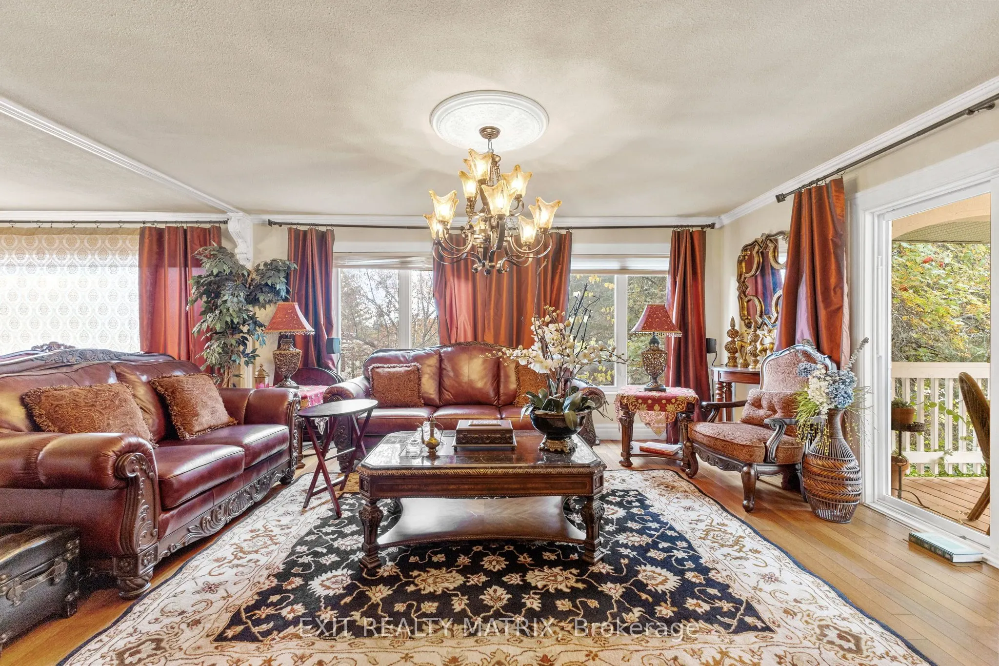 1100 Moffatt Drive