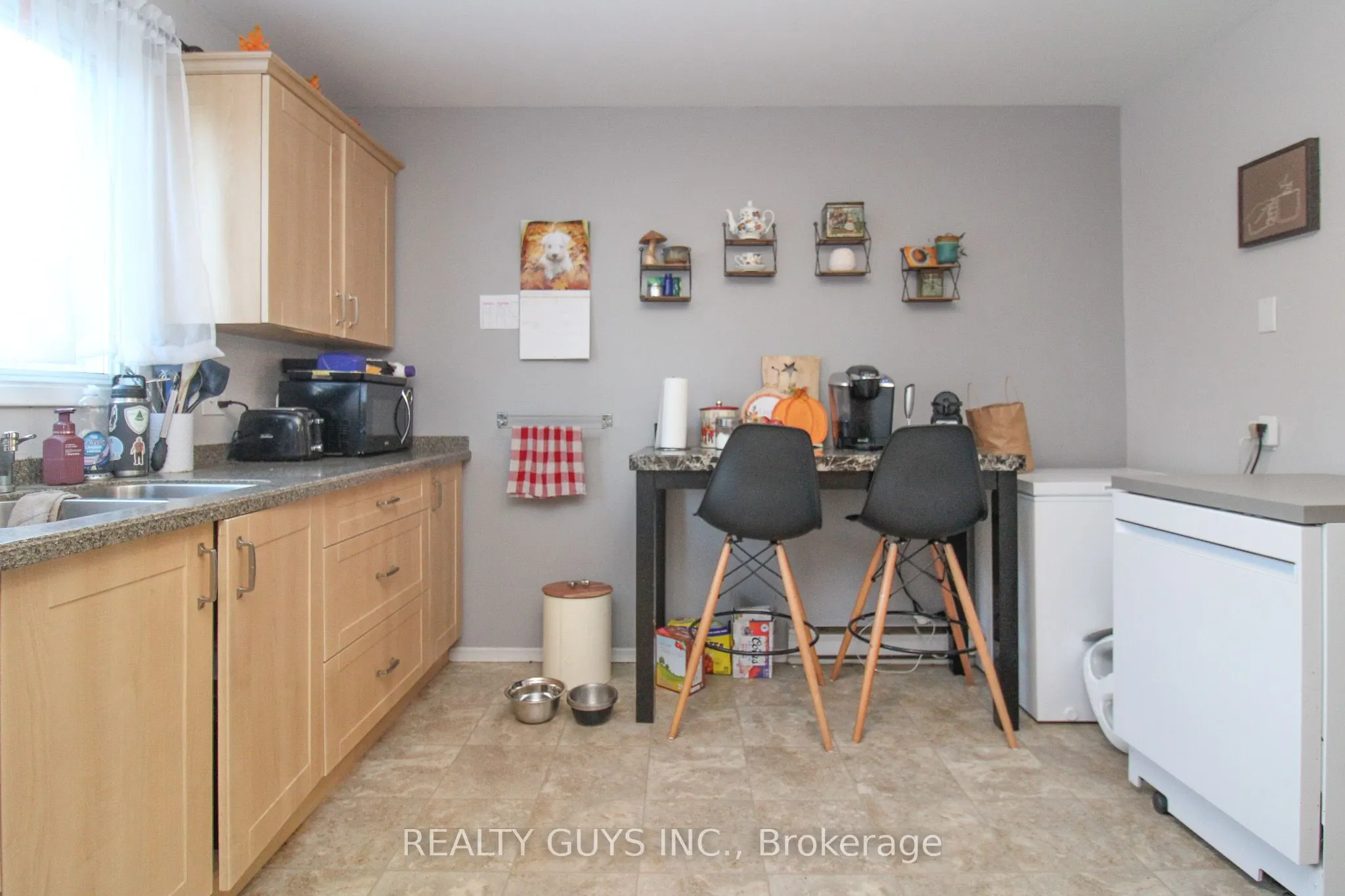 554 Crystal Drive