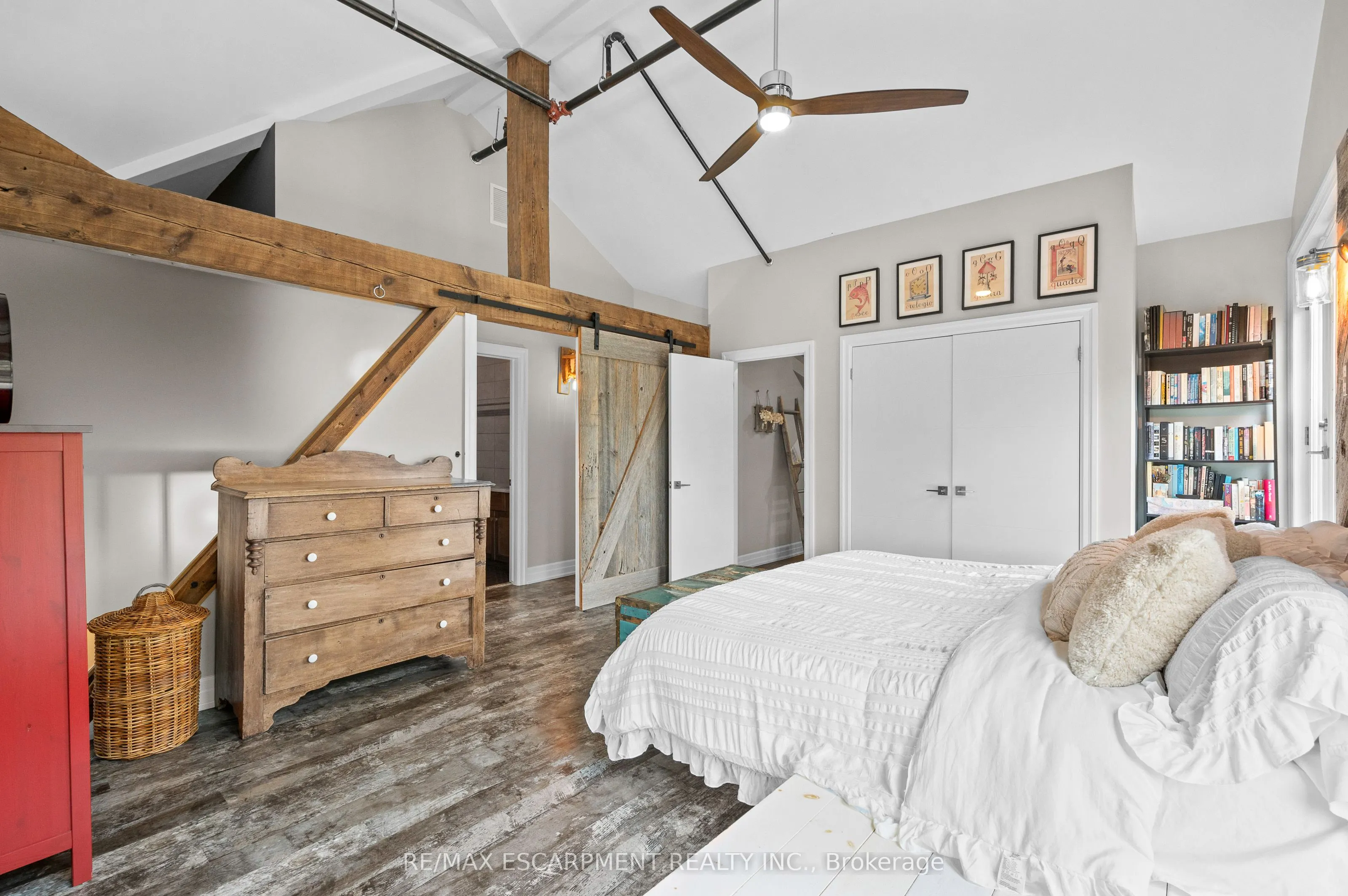 25 Concession Street, #201