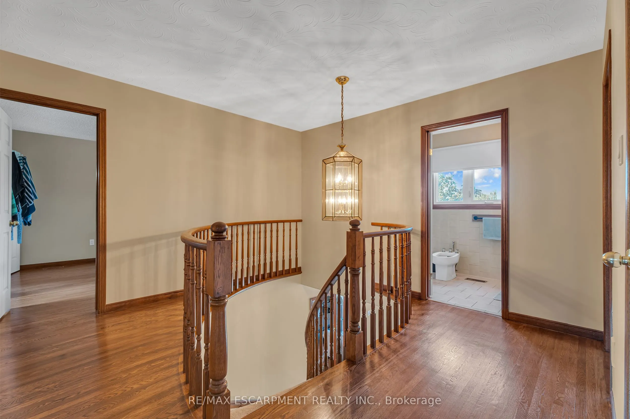 2 Vinehill Drive