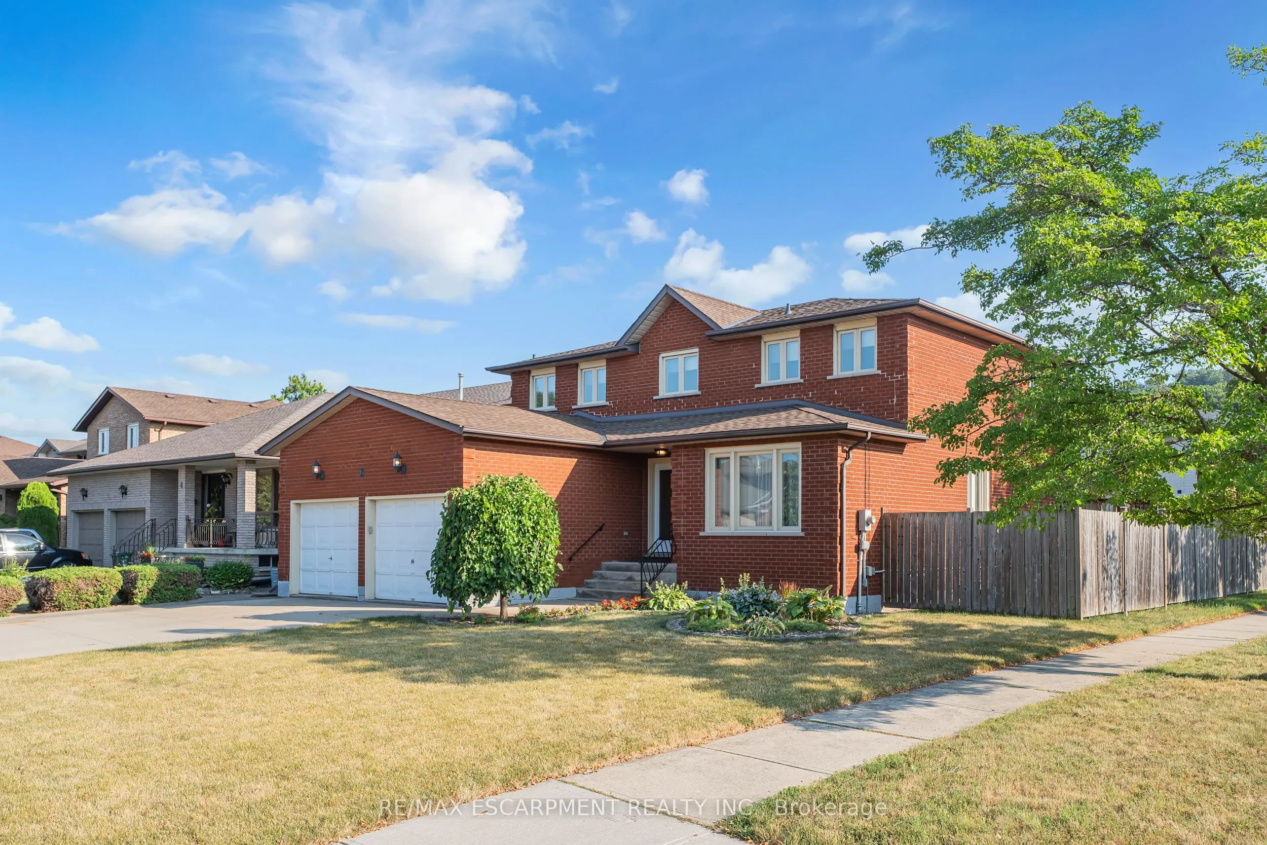 2 Vinehill Drive
