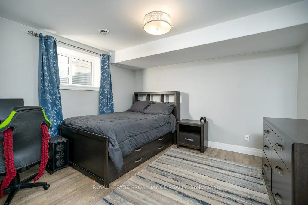 50 Stonegate Crescent